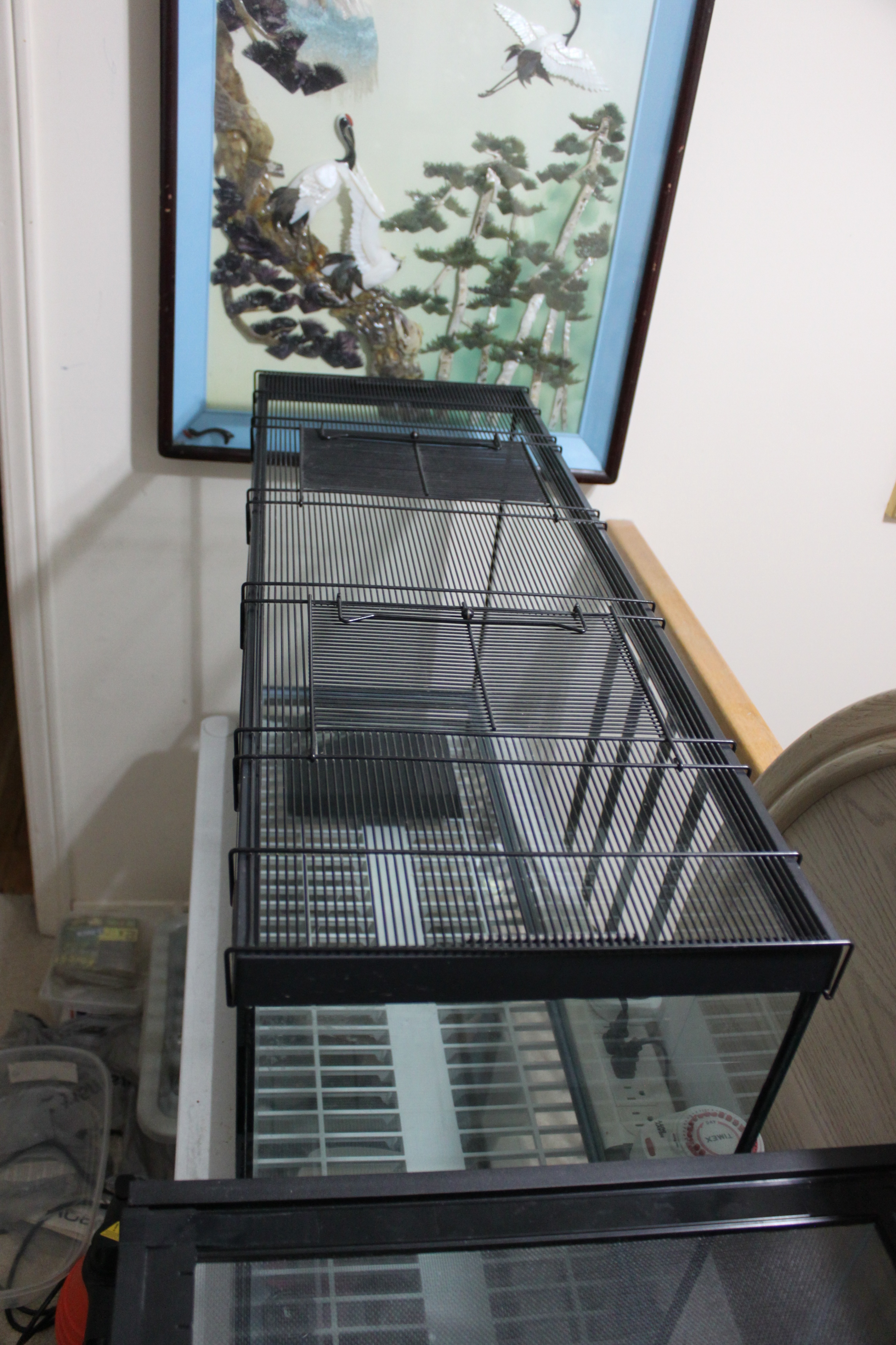 Hagan glass enclosure with metal grill - photo 3