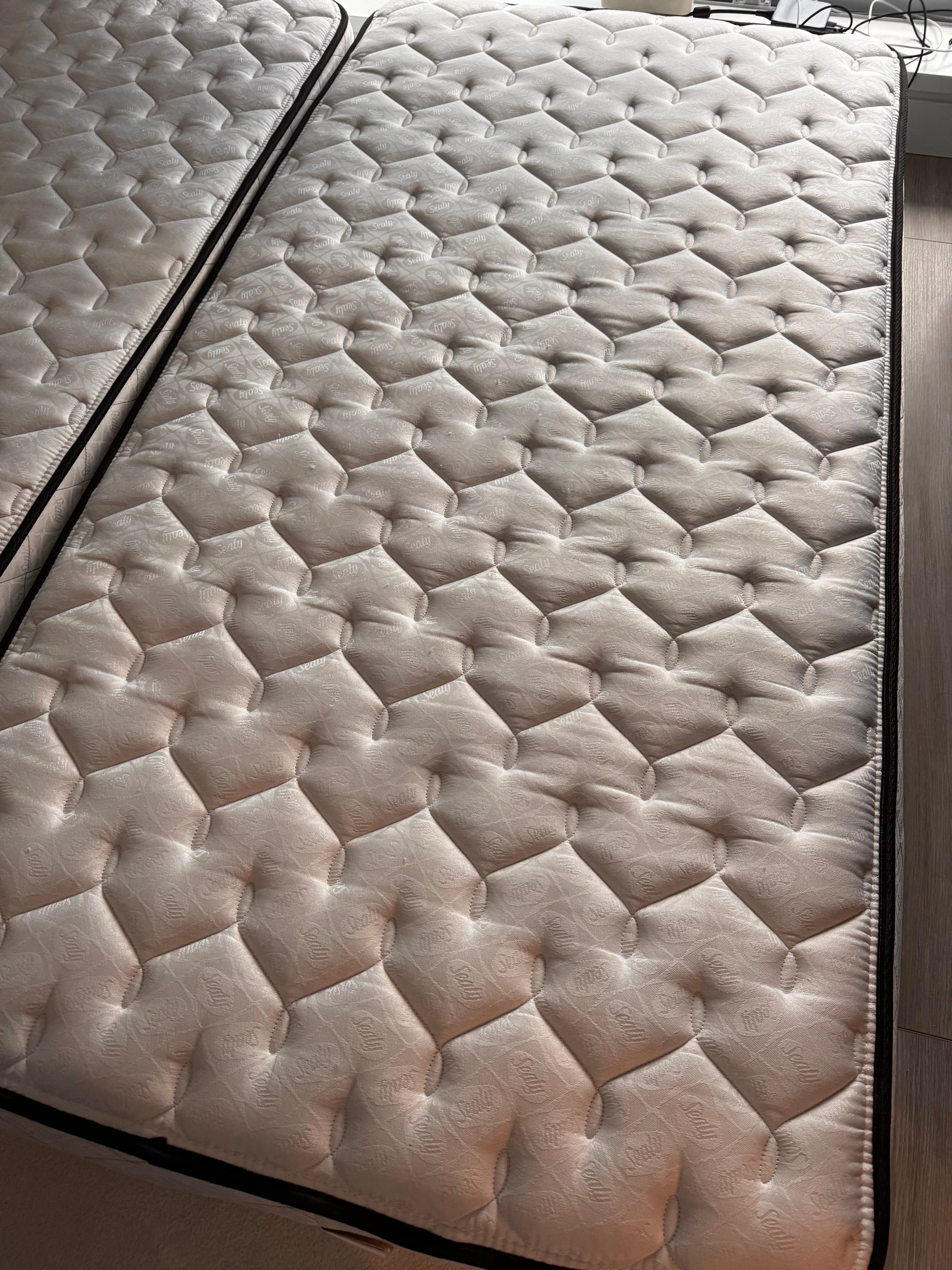 two single mattress - photo 3