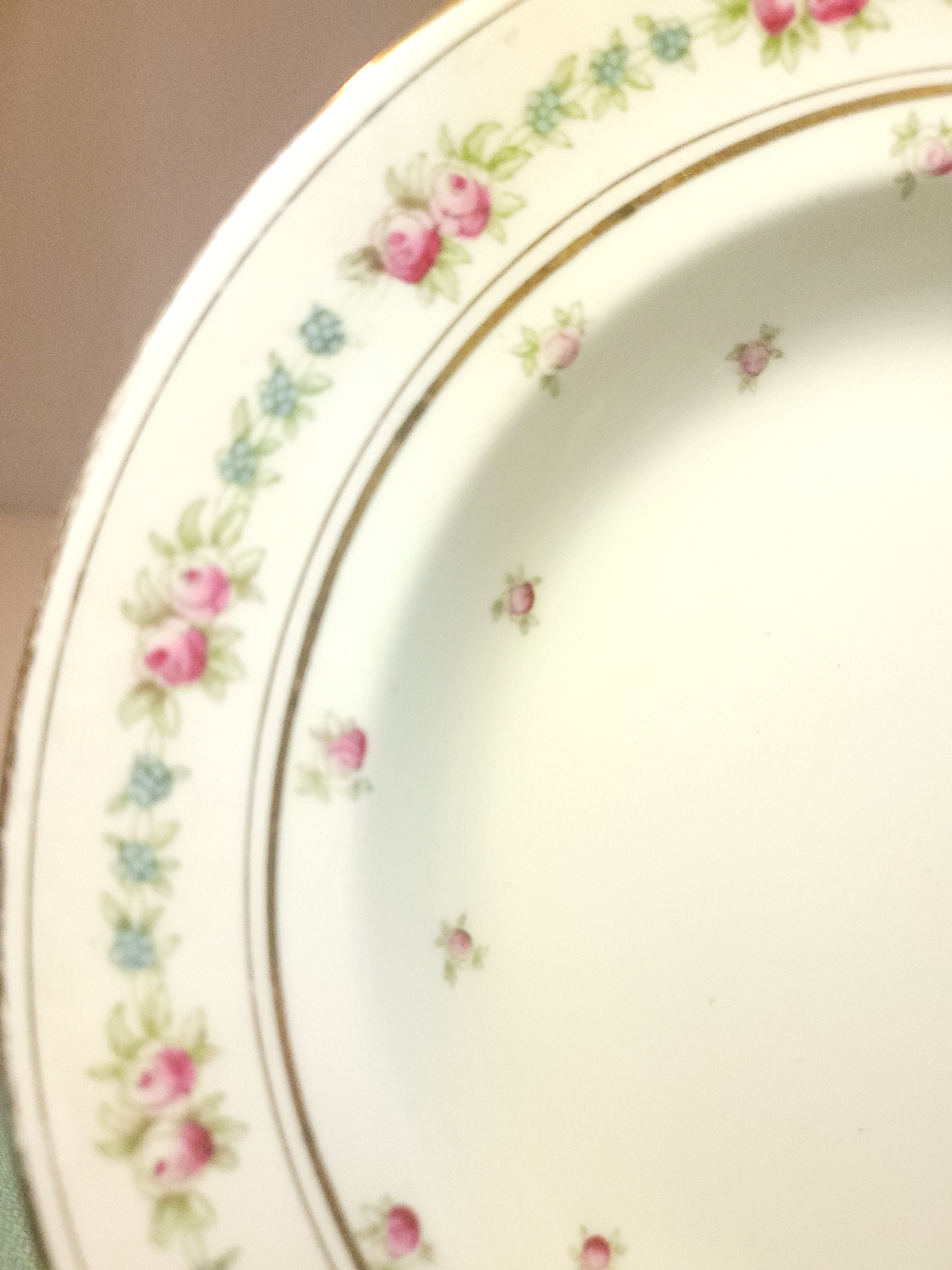 Antique Bishop and Stonier BISTO England 9" Bowl With Stand - photo 2