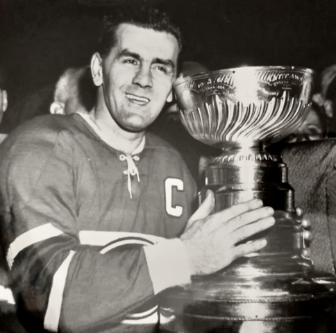 Seat from the Montreal Forum - photo 2