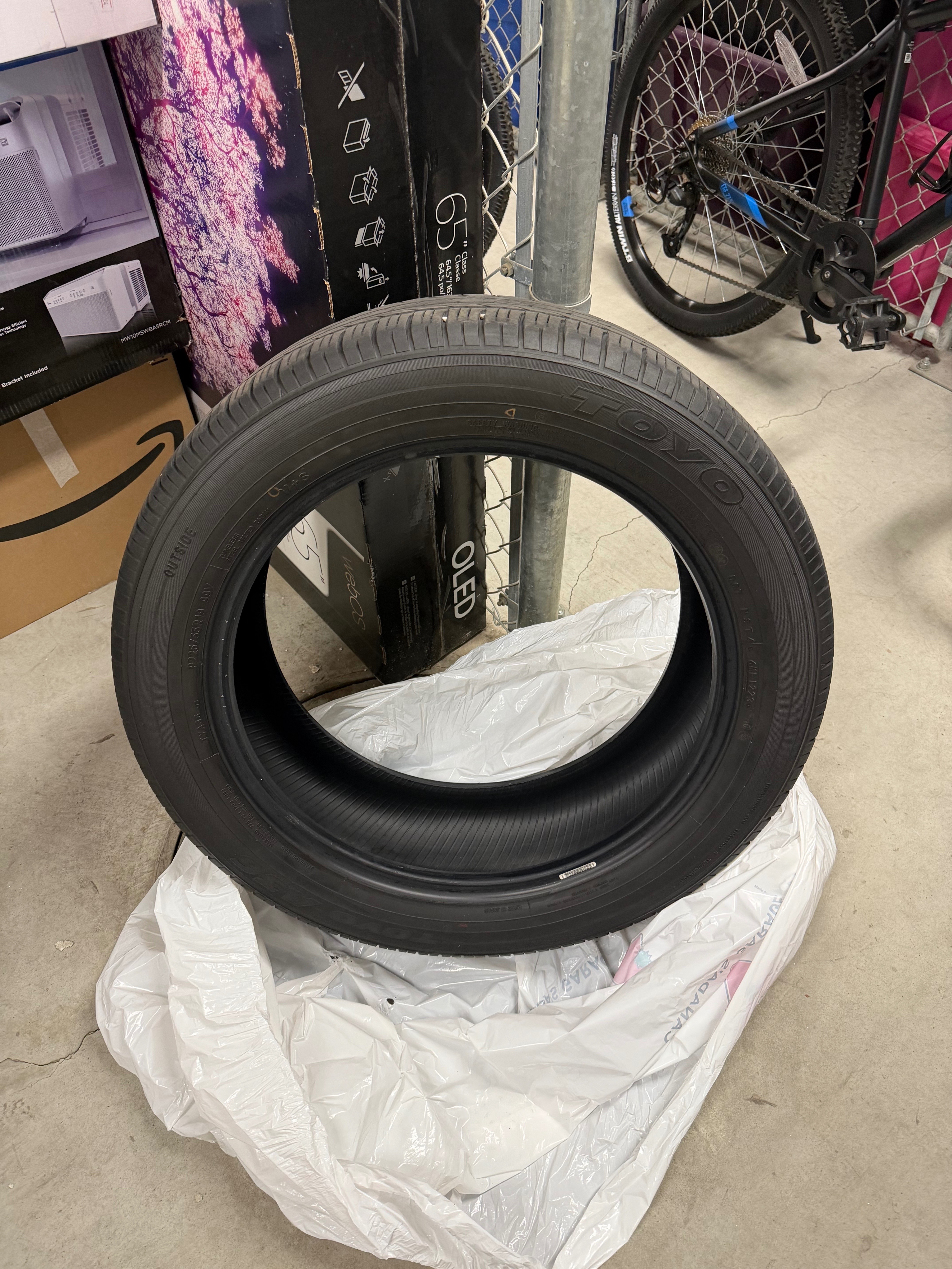Toyo A36 P225/55 R19 all season tires