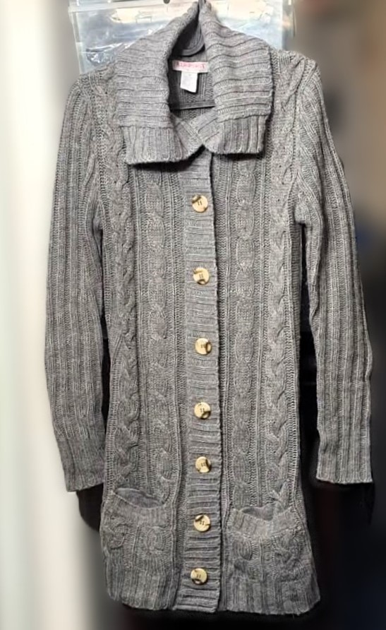 Airport Clothing Co. Grey Cable Knit Cardigan Like New Medium