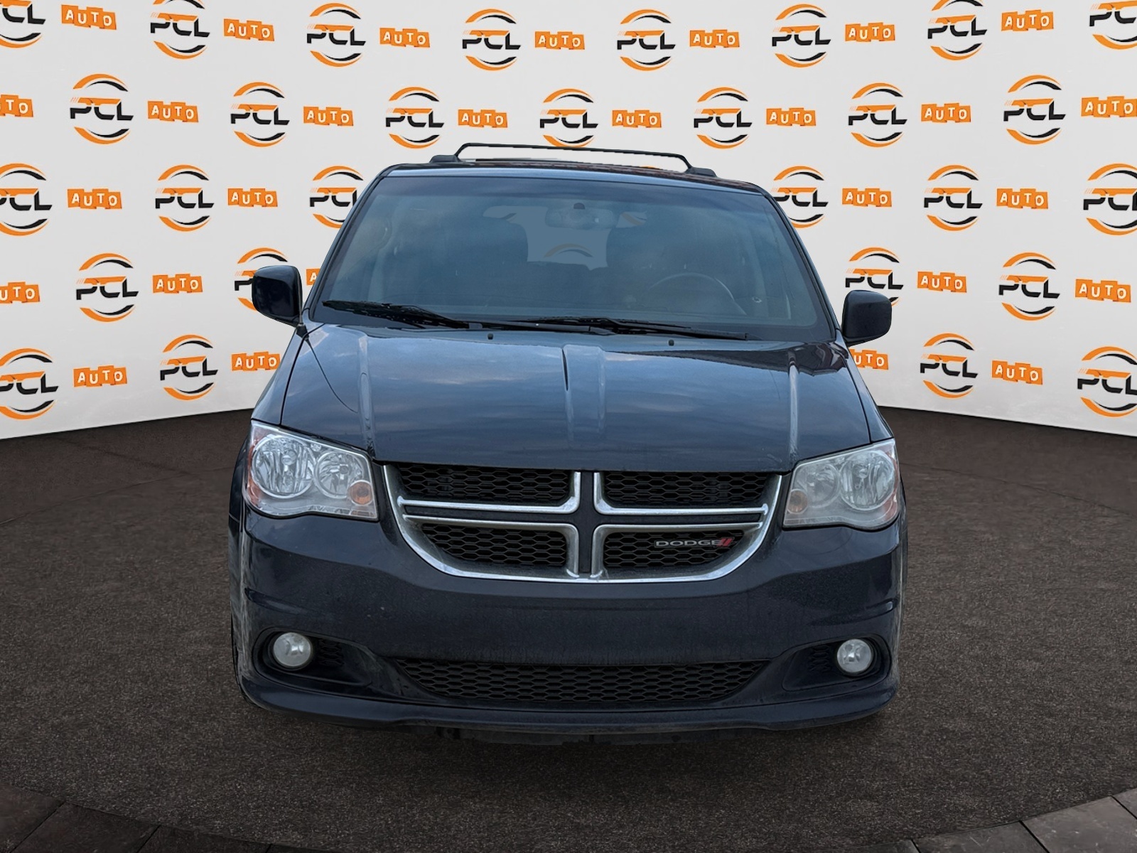 2014 Dodge Grand Caravan 30th Anniversary - photo 2