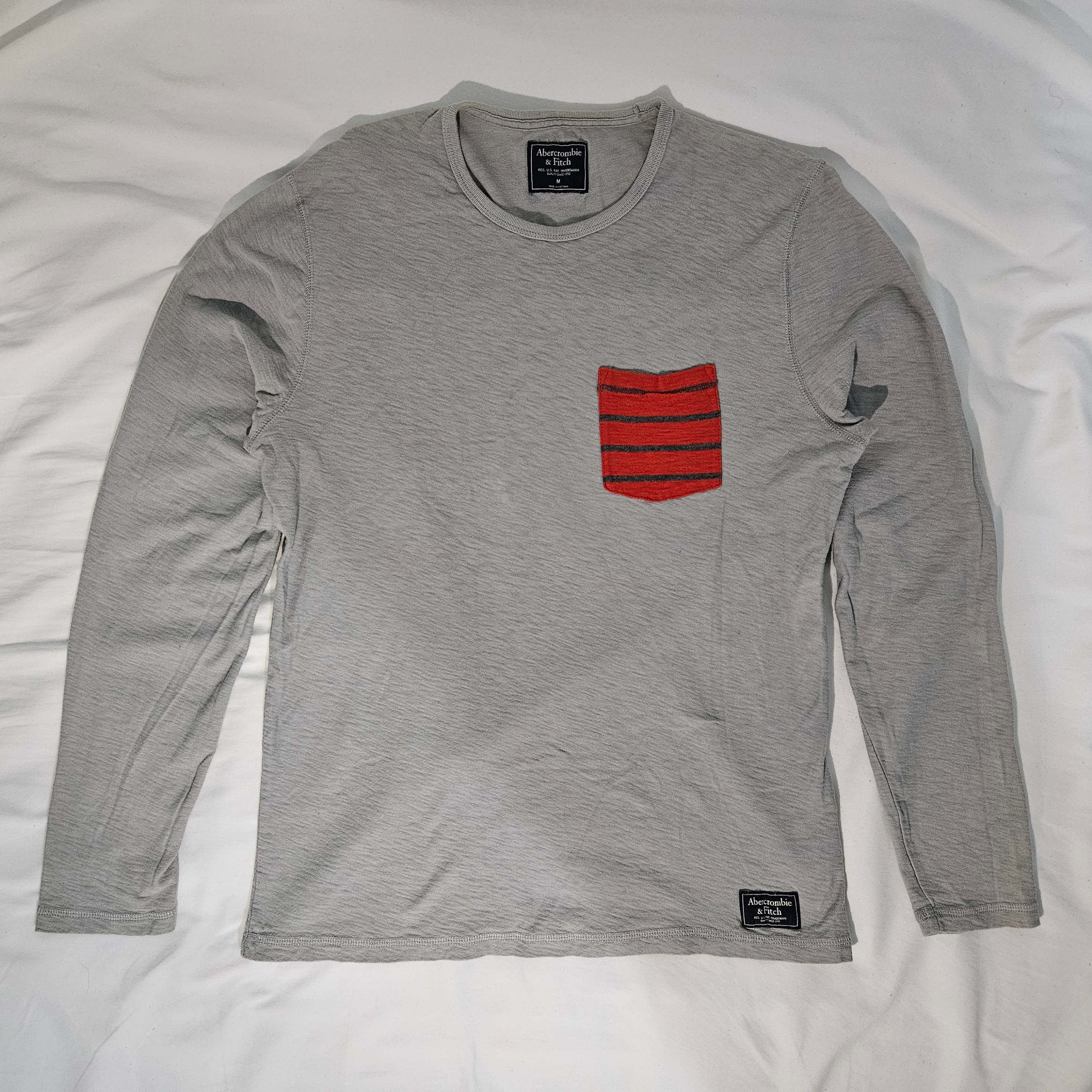 Abercrombie & Fitch - Long-Sleeve Striped Pocket Tee Grey M 🏆