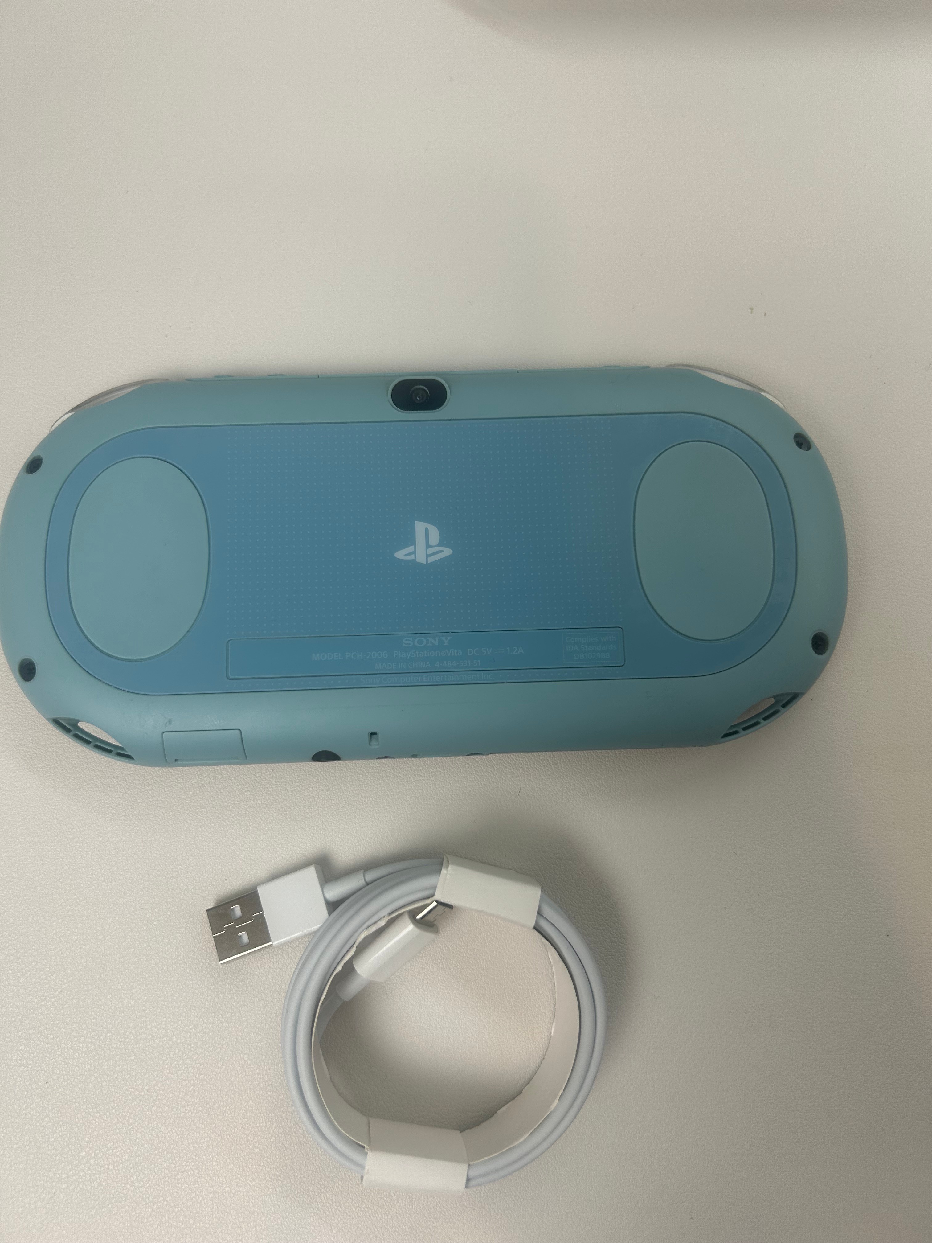 PSVita2000 LCD screen modded - photo 2