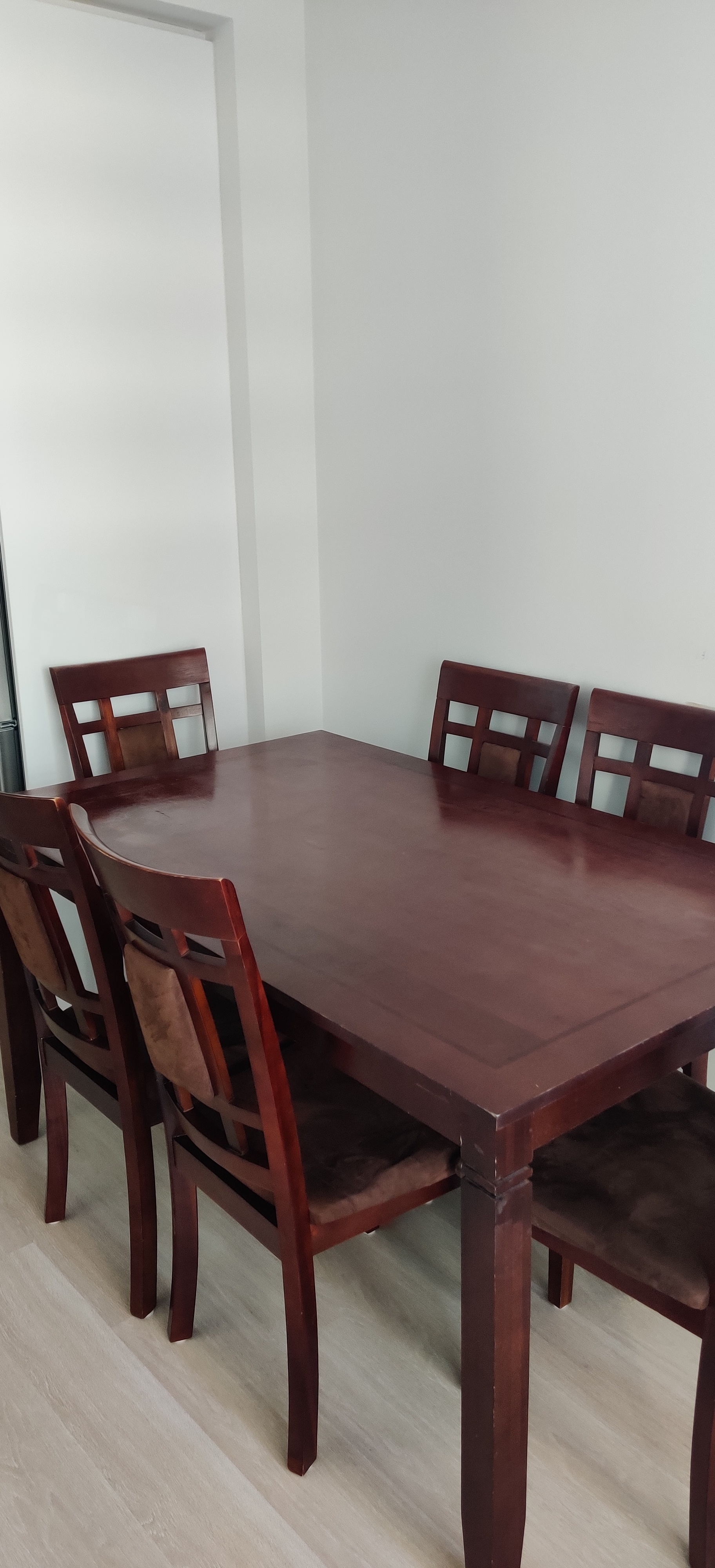 High-End Solid Wood Rectangular Dining Table Set with 6 Chairs