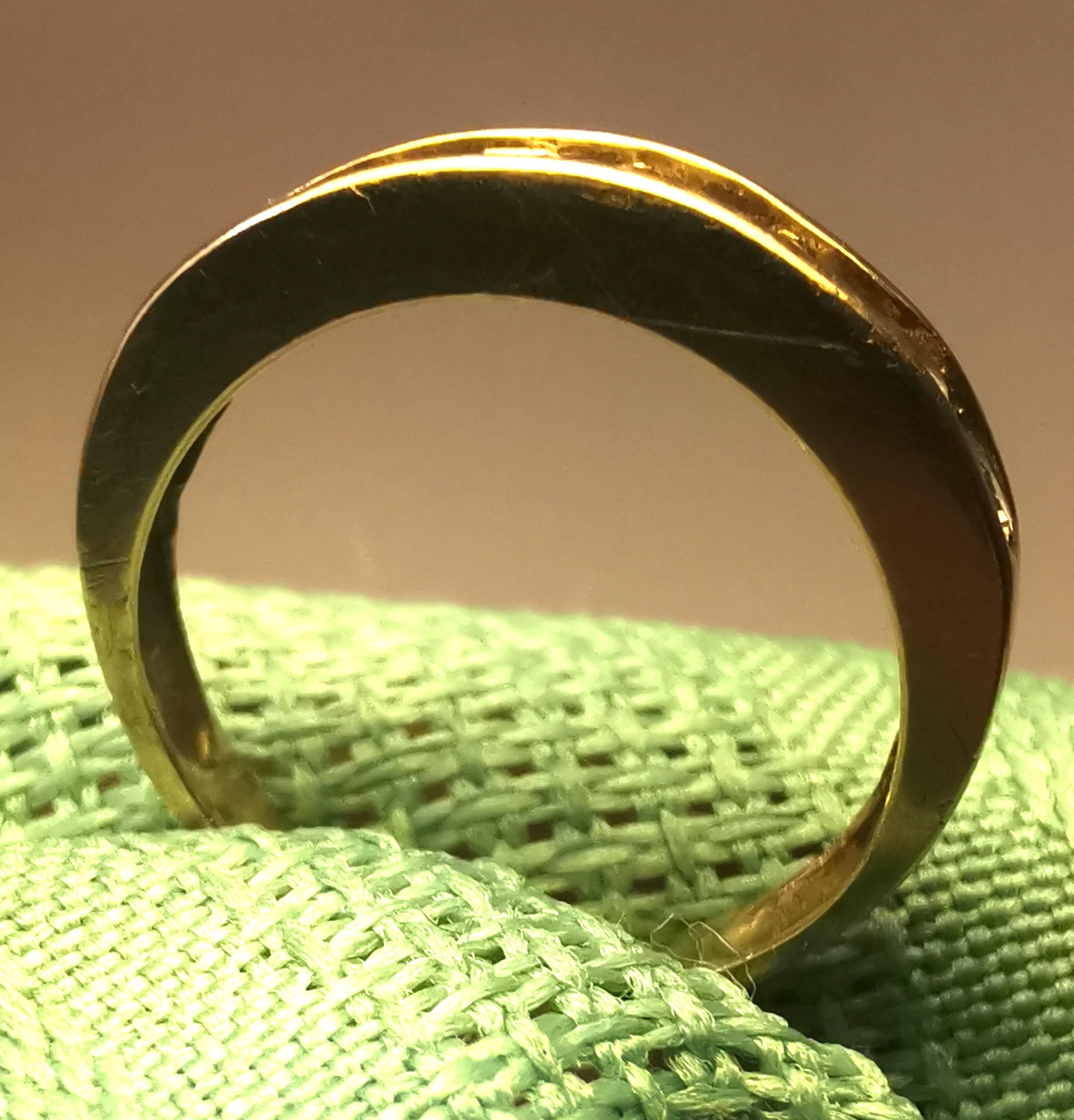 1980s 10k Yellow Gold 7-Stone Diamond Anniversary Band | Size 4 - photo 5