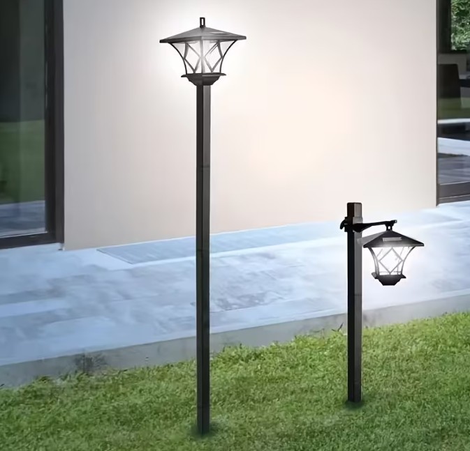 Outdoor tall Solar Lamp
