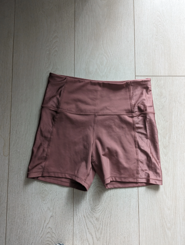 H&M Workout Shorts - Size S - photo 2