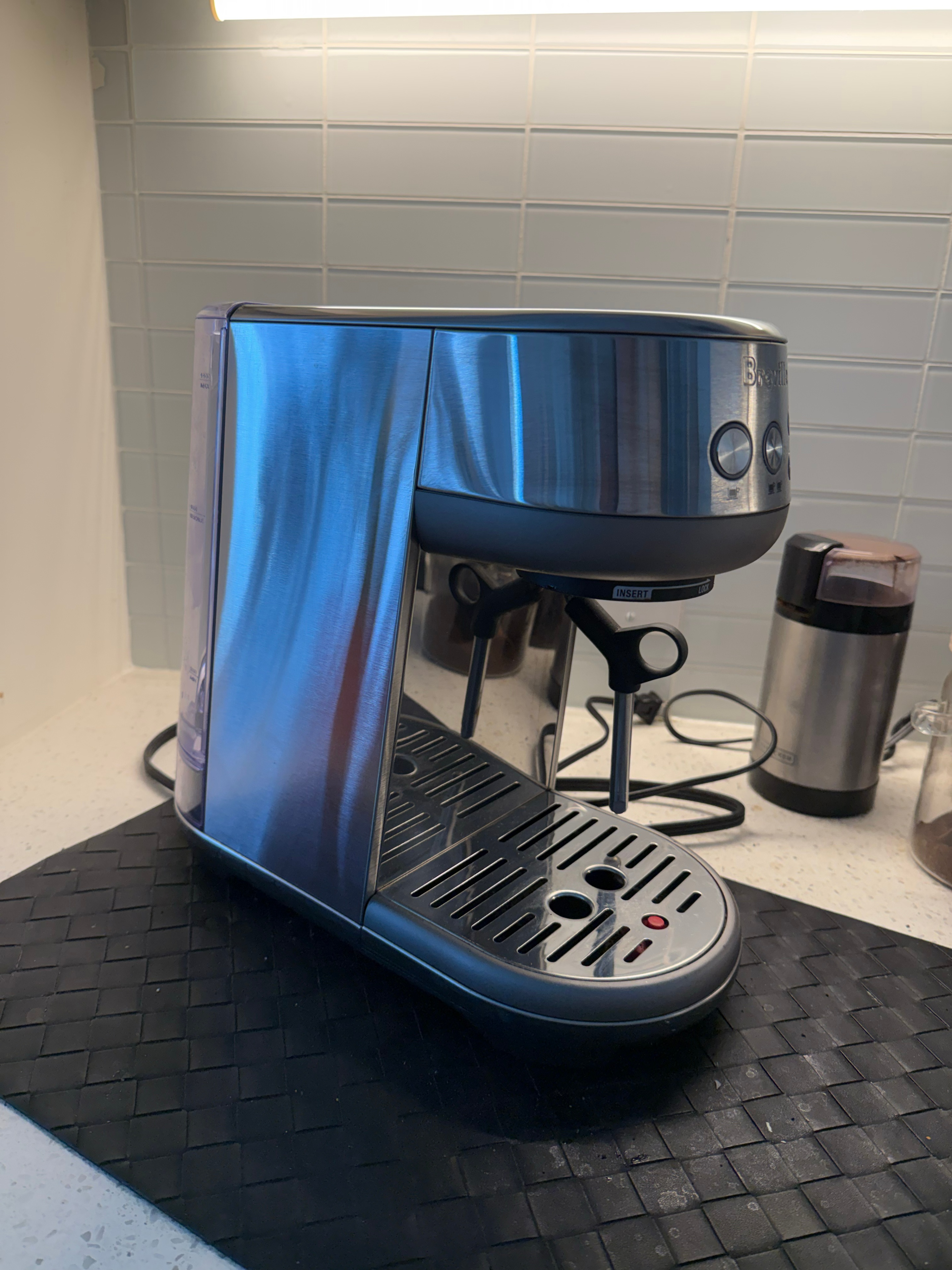 Breville the Bambino Espresso Machine with Auto Milk Frother - photo 2