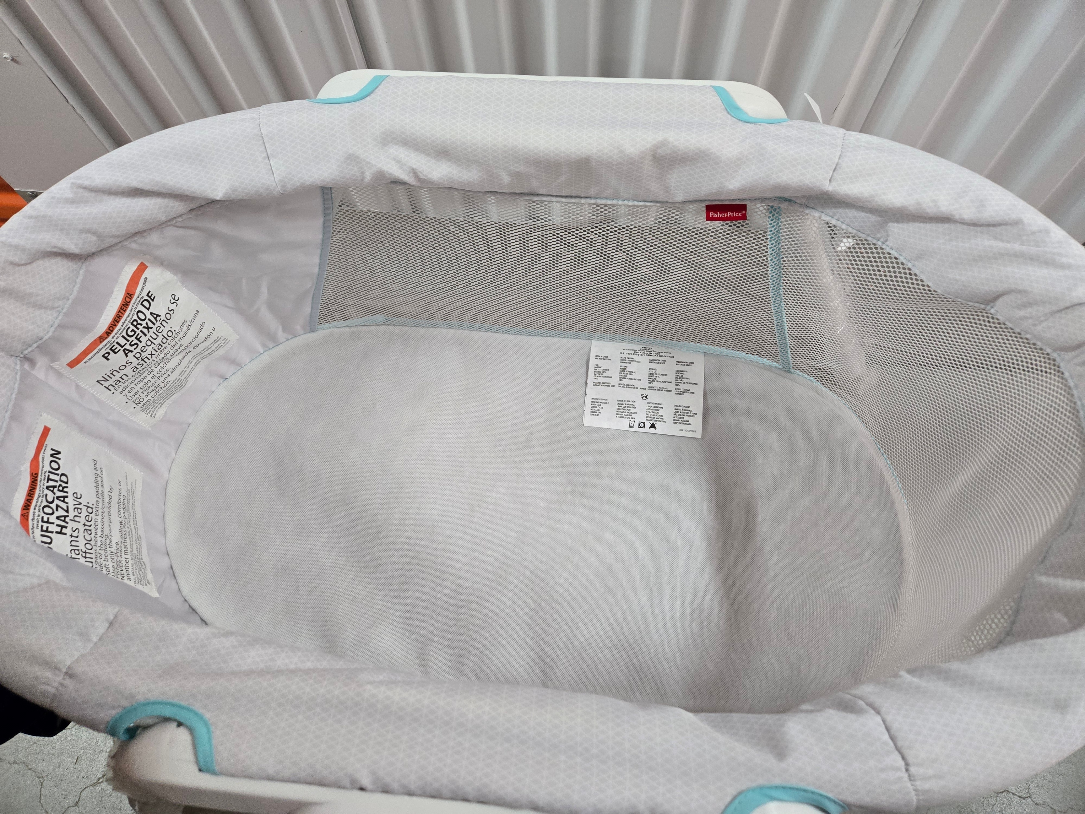 Fisher Price Bassinet - photo 3