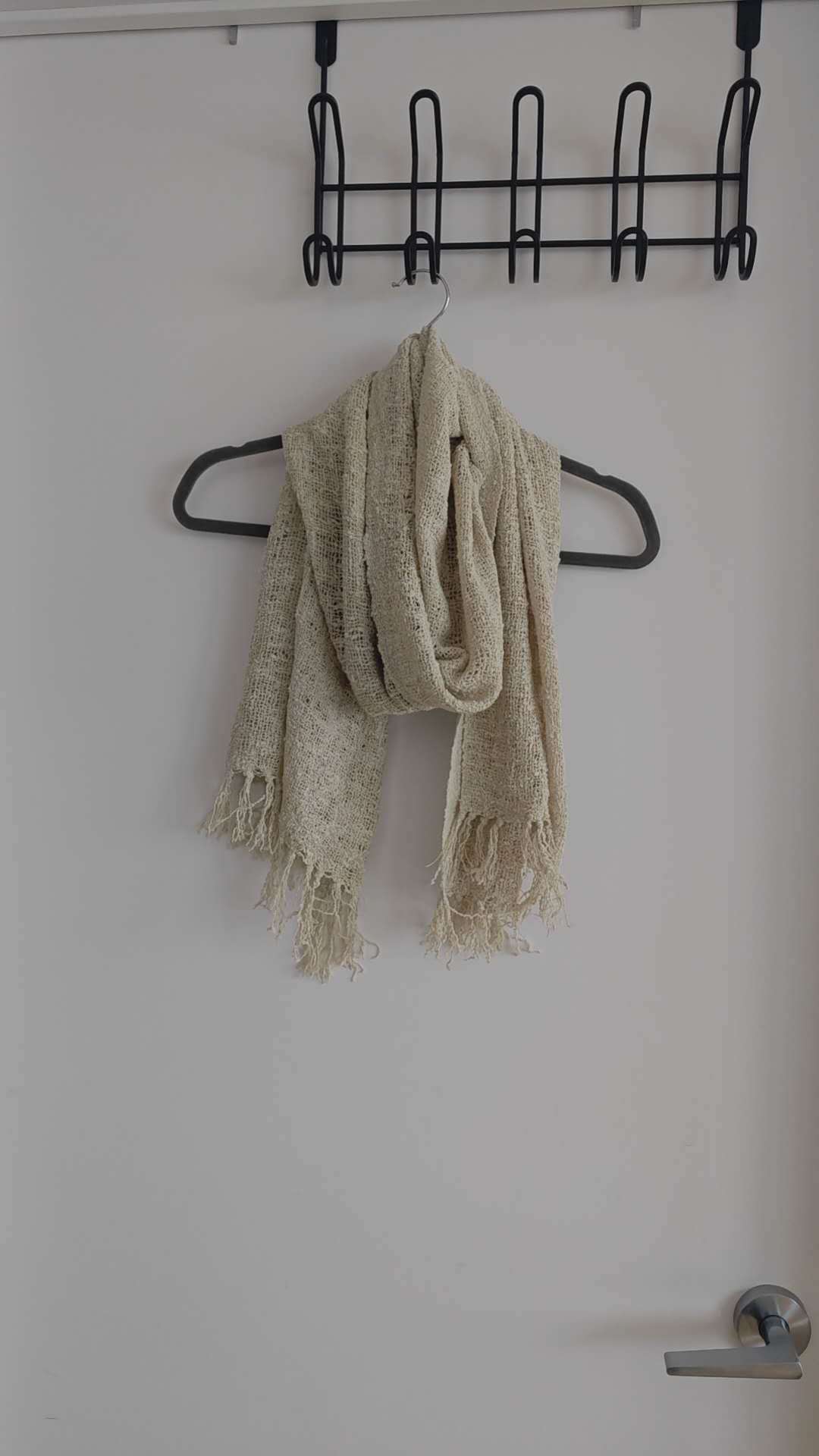 Beige Linen Fringed Scarf | Like New – $5 CAD