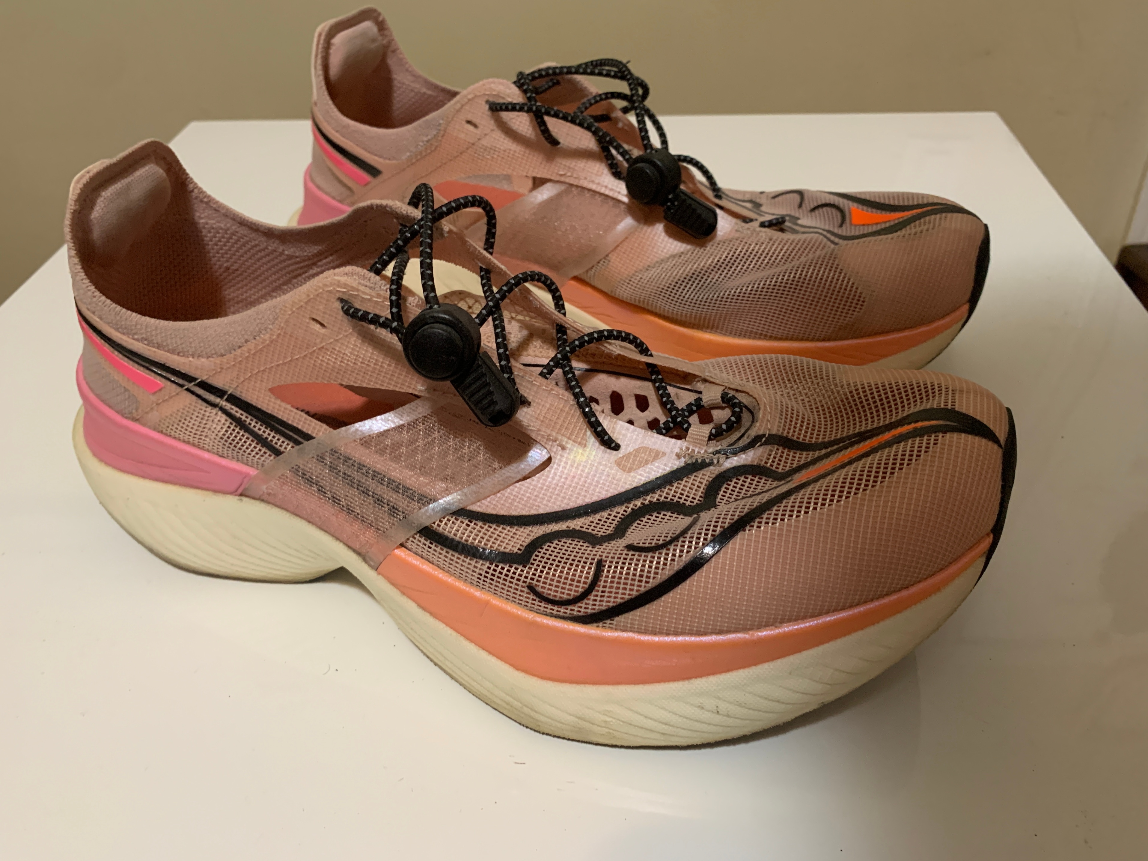 Saucony Endorphin Elite Size 11.5 Running Shoes Carbon Plate