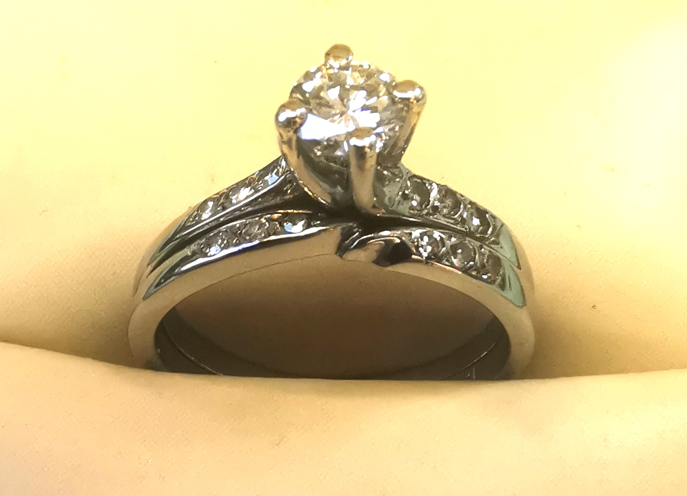 18KT Gold Incl. Market Evaluation 0.50ctw Diamond Sized 5.5 - photo 2