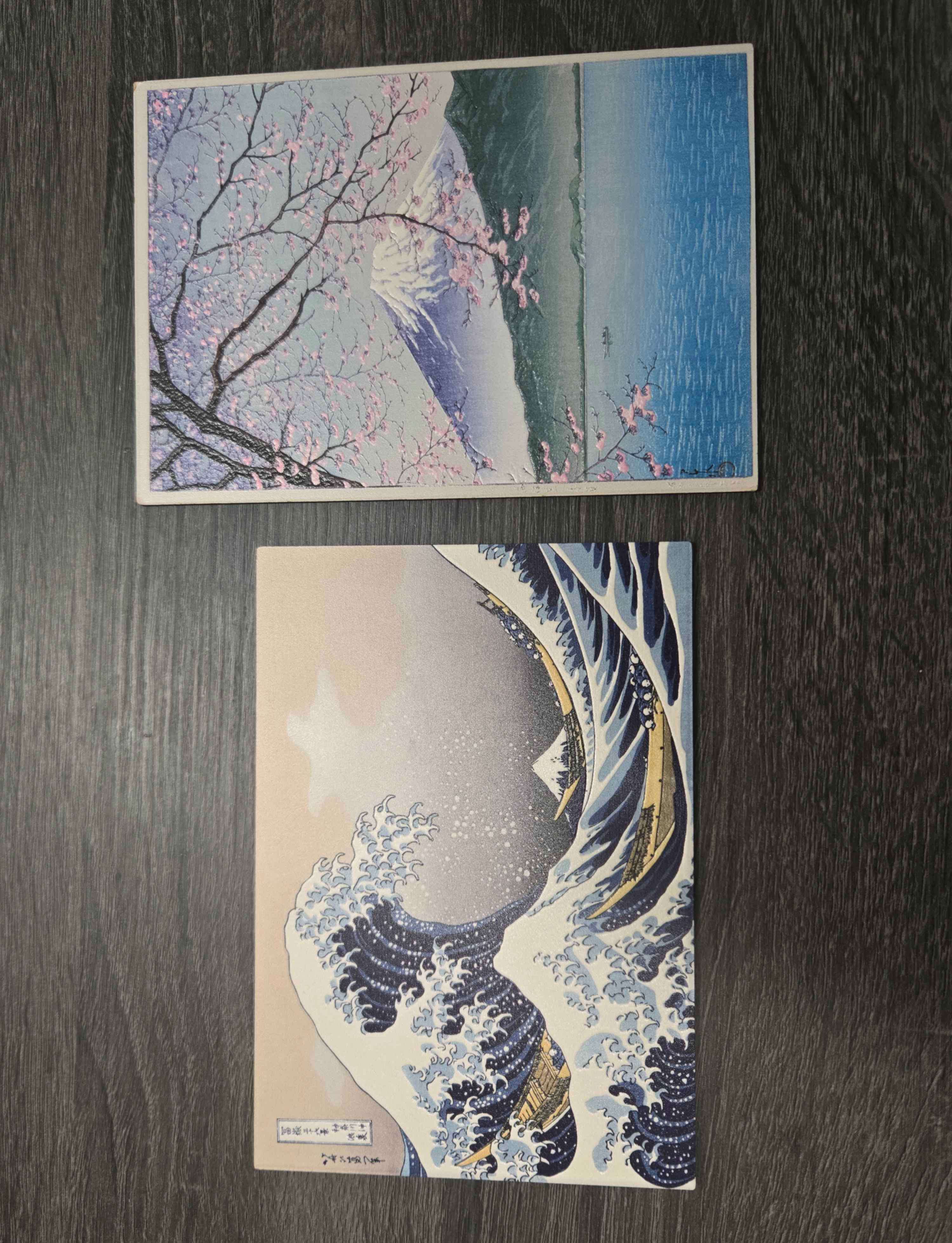 📦 Set of 2 Japanese Art Postcards (Made in Japan)