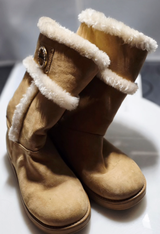 Guess Winter Boots - photo 2