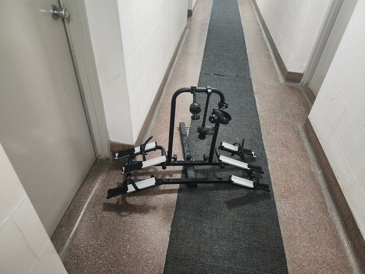 3-person bike rack (Class 3 hitch) - photo 2