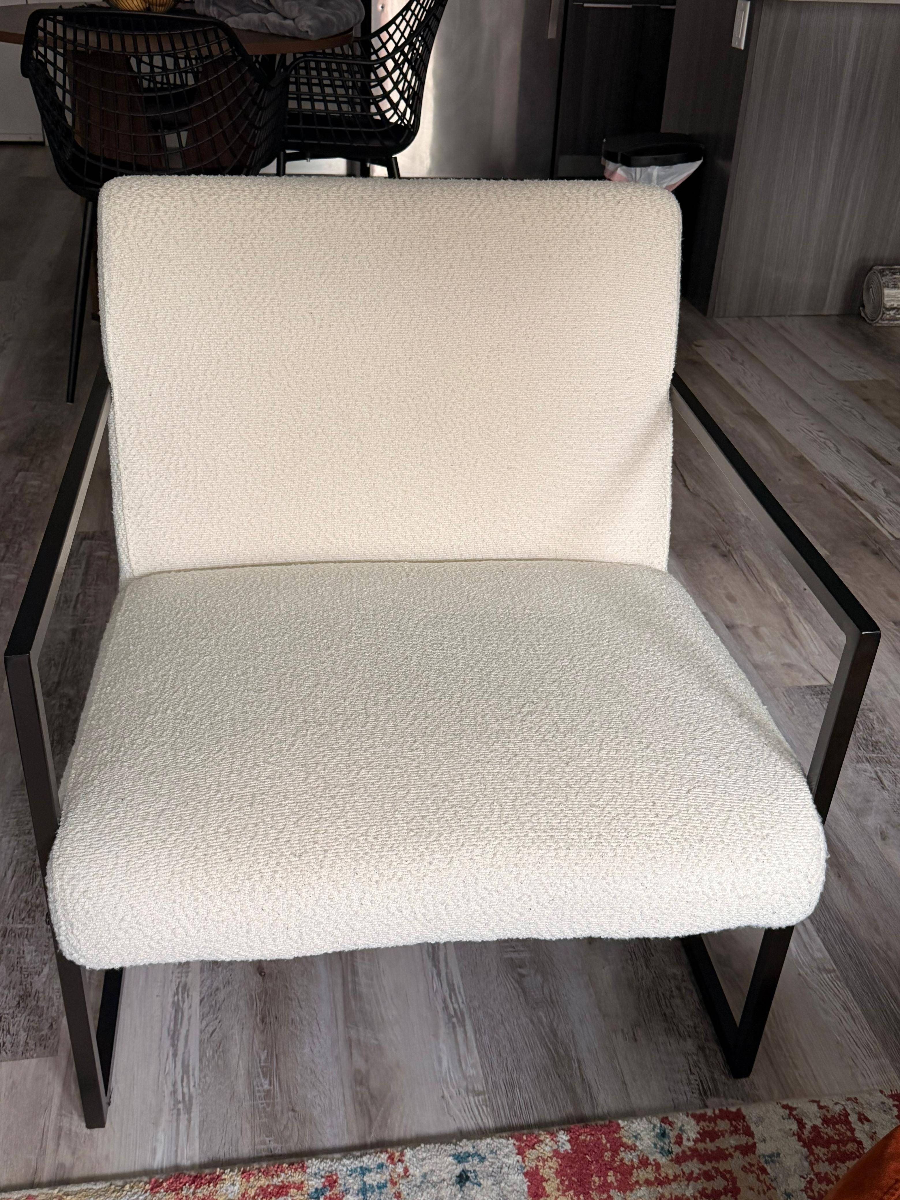 Modern Bouclé Accent Chair - photo 4