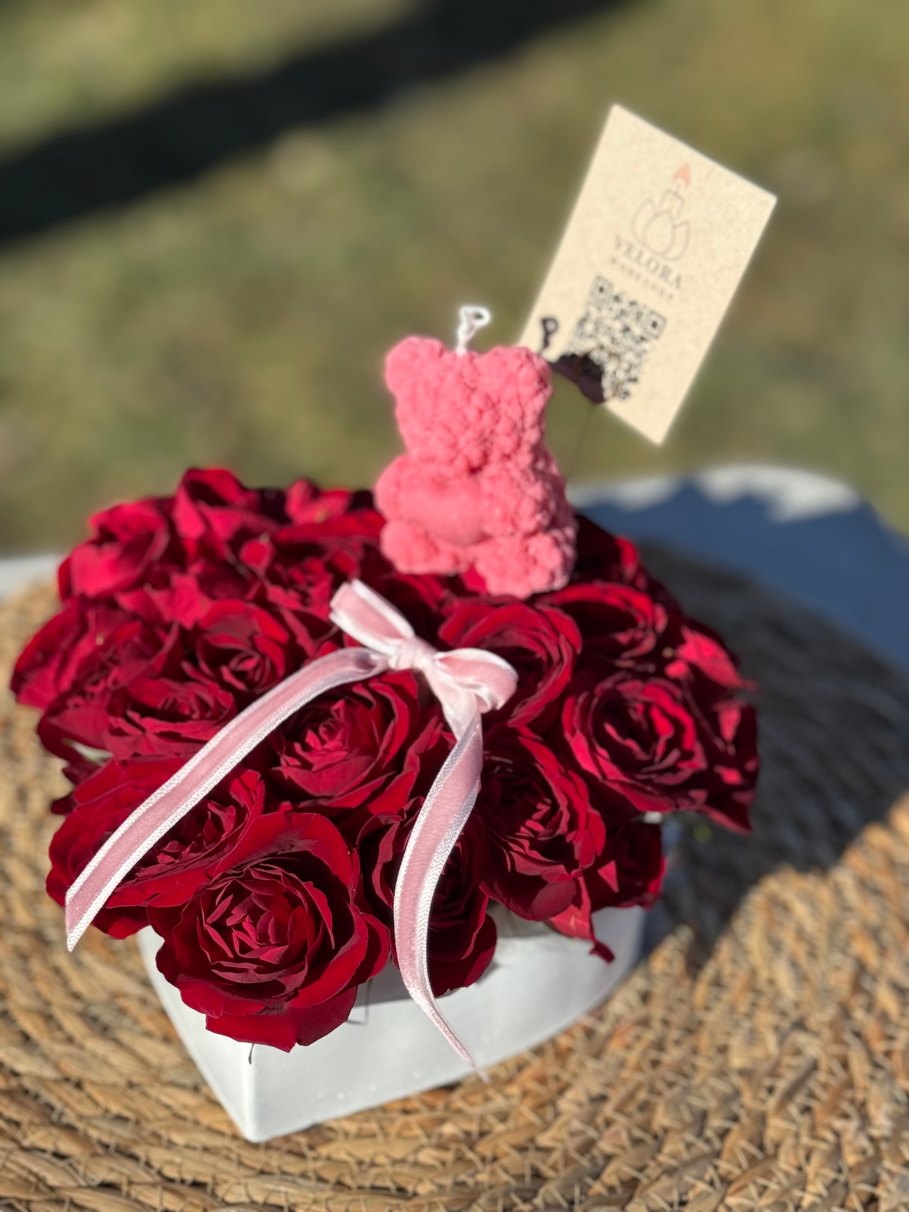 Fresh Mini Roses Bouquet in a Cement vase & Teddy Bear Candle