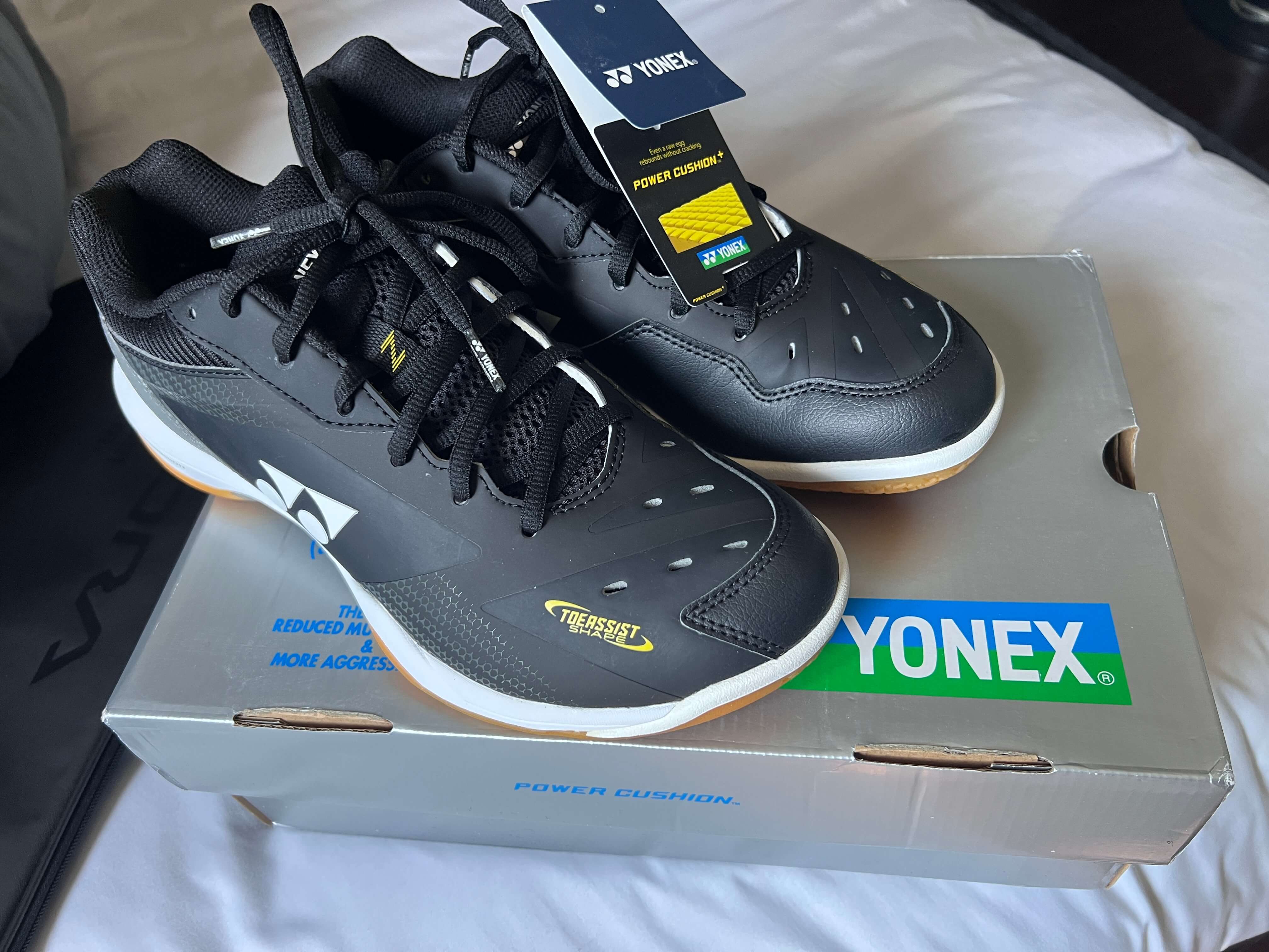 Mens Indoor Court Shoes - Black 8.5 - Badminton Yonex