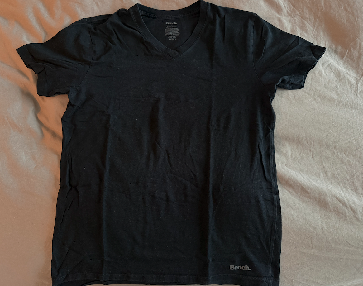 All shirts (6 Tshirts + 1 sleeveless) for $5 - photo 2