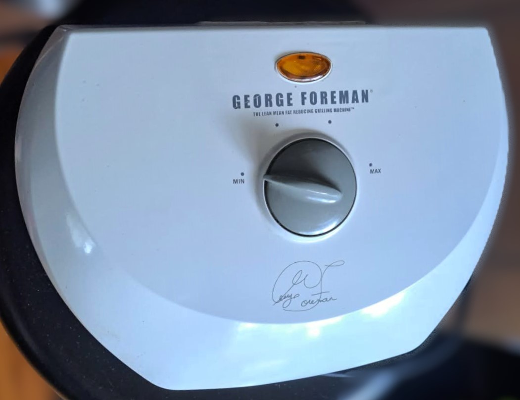 George Foreman Lean Mean Fat Reducing Grilling Machine Like New - photo 4