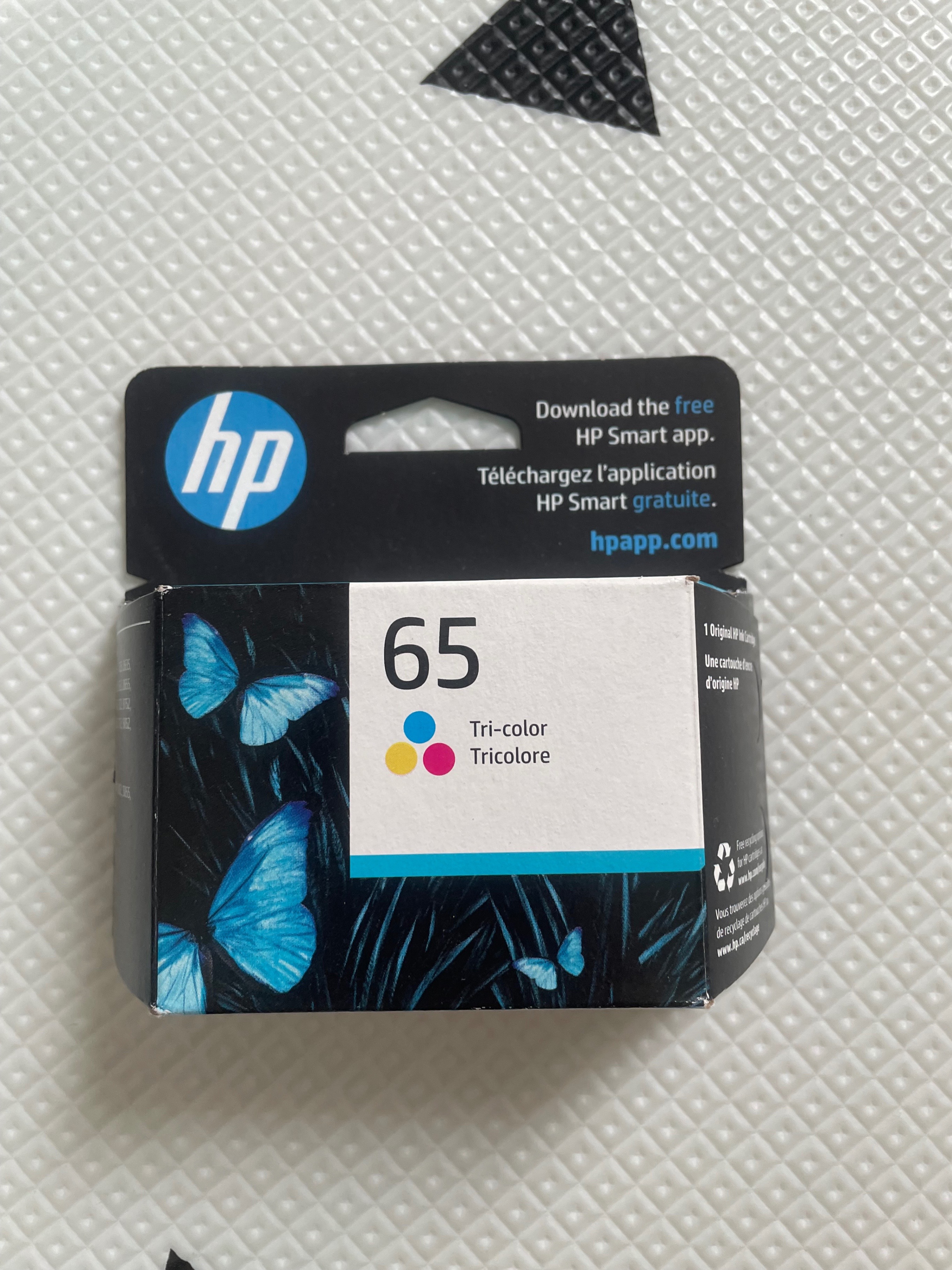HP DeskJet 3755 All-in-One Printer - photo 4