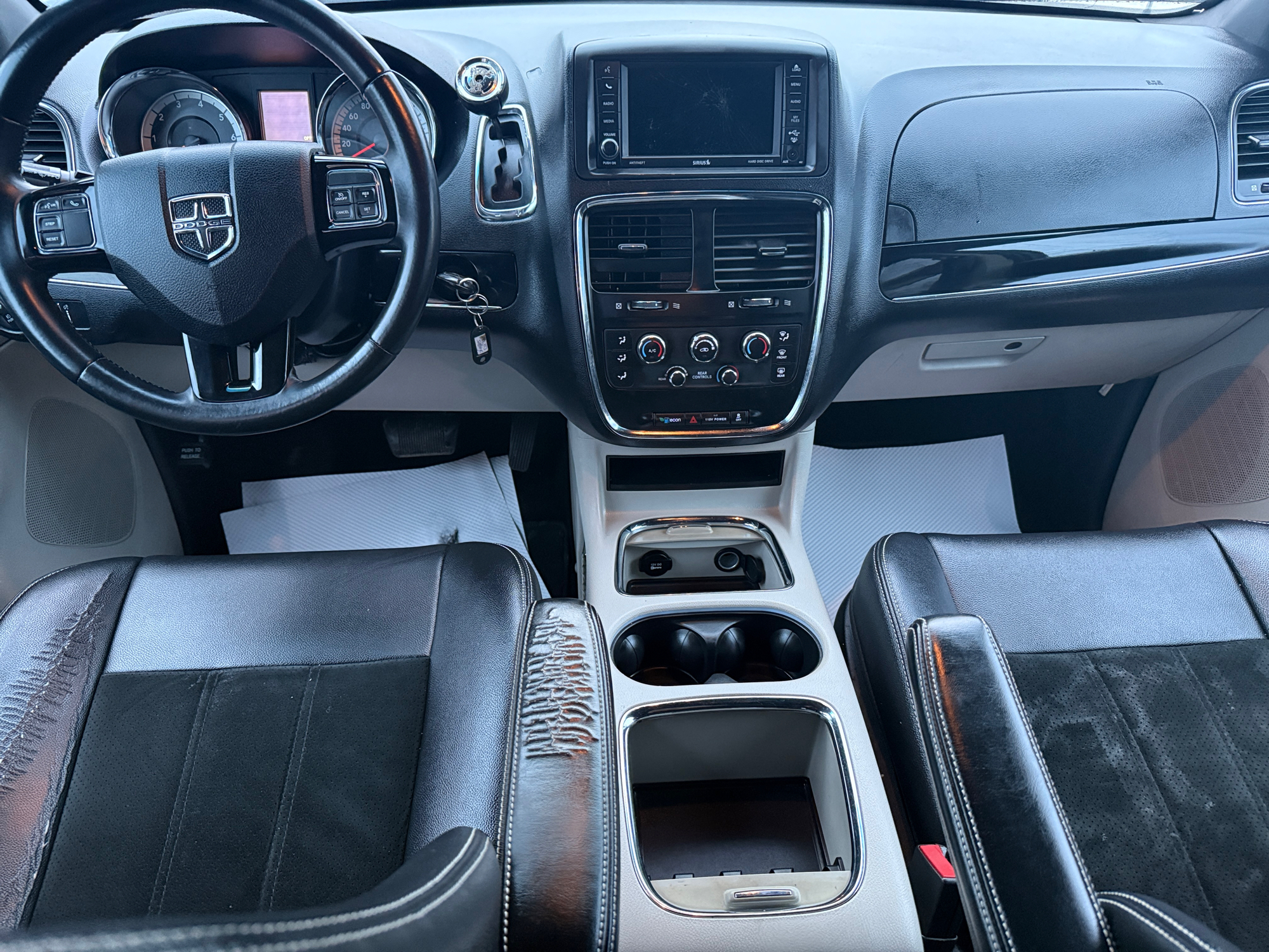 2014 Dodge Grand Caravan 30th Anniversary - photo 5