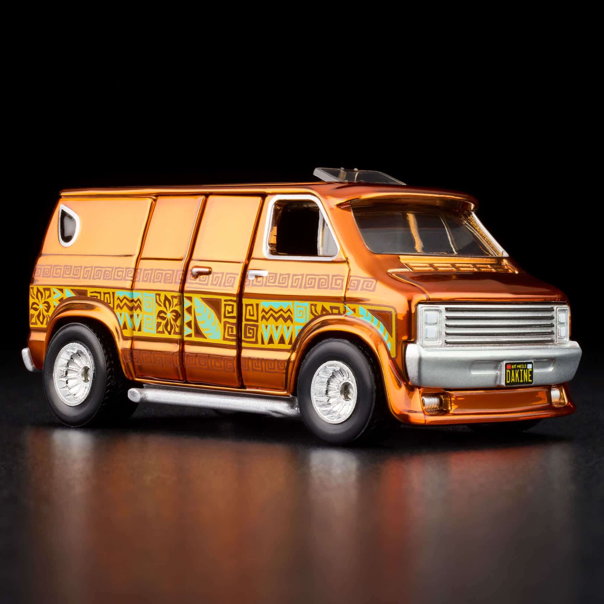 RLC Exclusive ‘70s Dodge Tradesman Van - photo 2