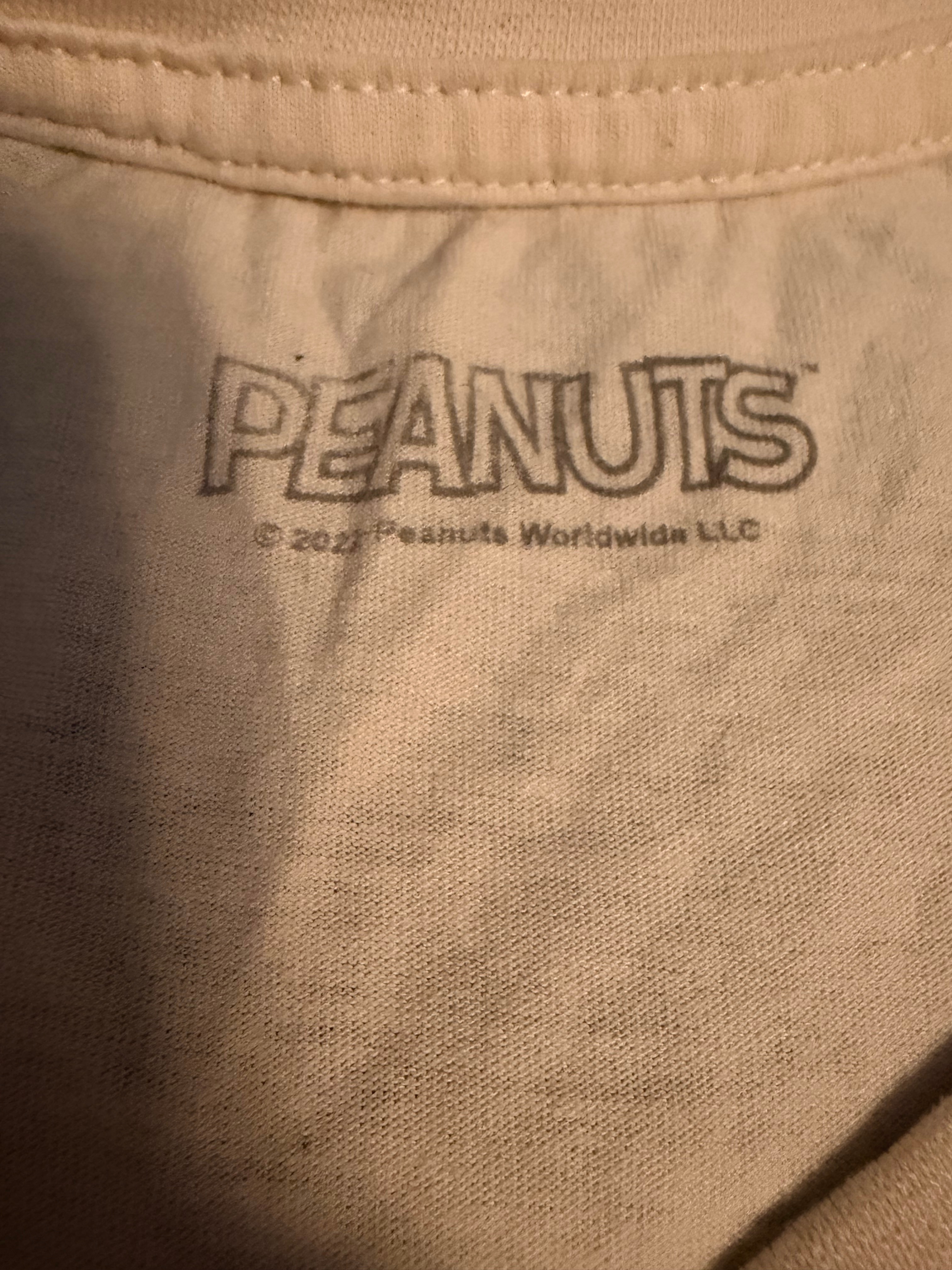 Peanuts Snoopy Chill Graphic Tee - size M - photo 2