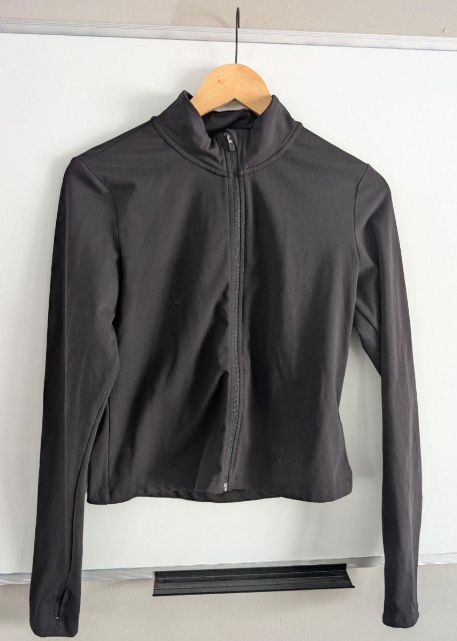 H&M. Activewear Jacket with SoftMove. Size M. Good condition