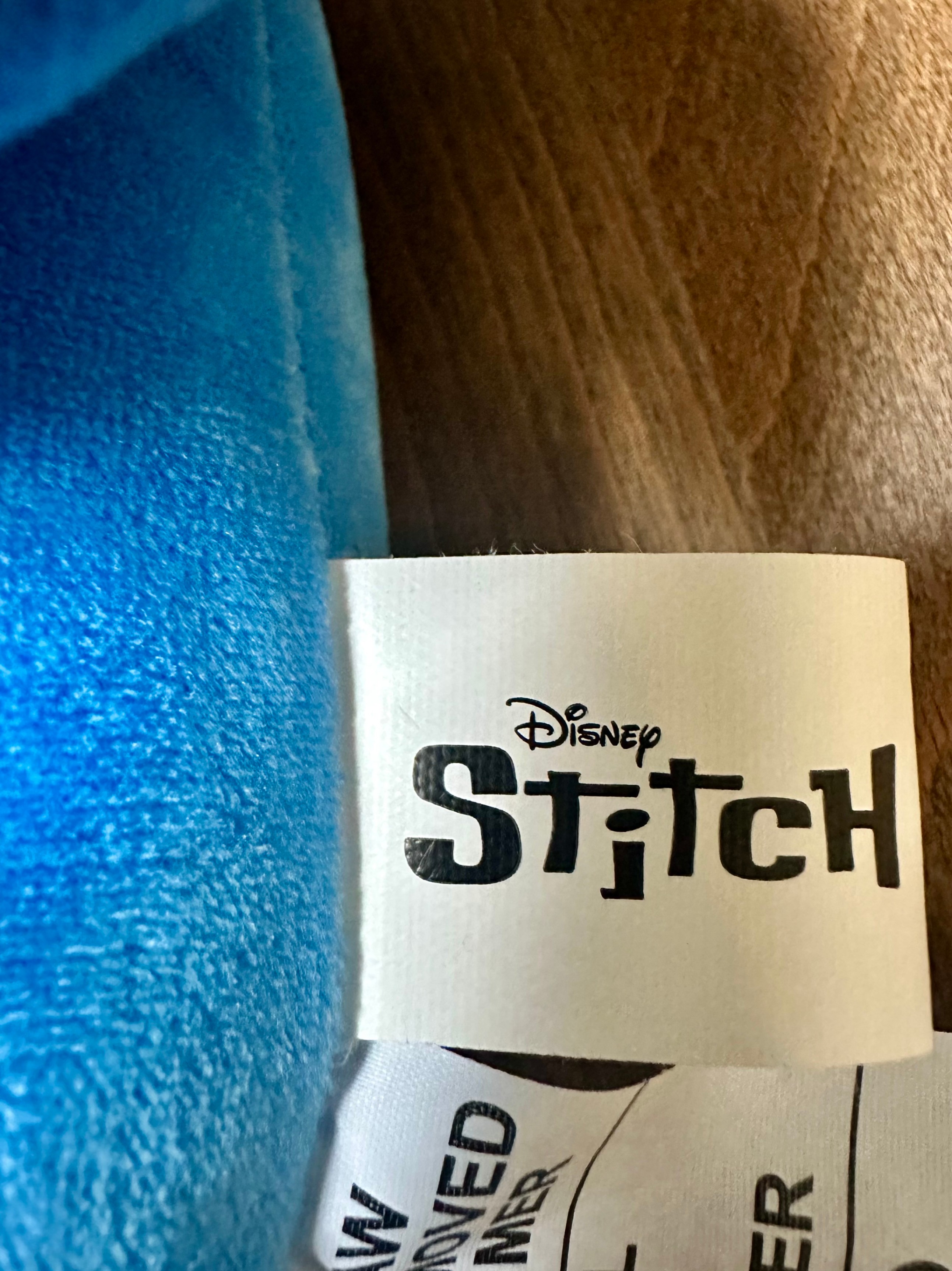 Disney Stitch hooded travel neck pillow - photo 2