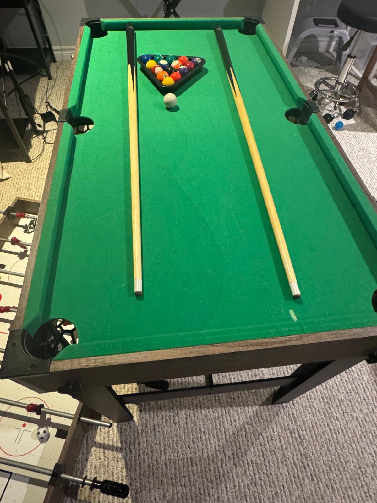 3-in-1 Foosball + Pool + Hockey Game Table – Like New For Kids - photo 3