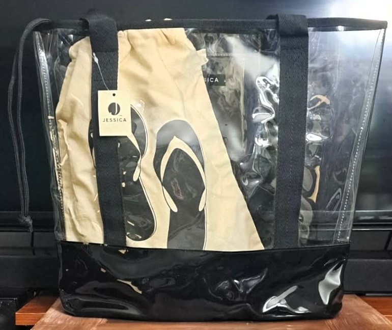 ✨ NEW Jessica 4-Pc Clear Travel Tote Iconic Pouches🥕 - photo 3