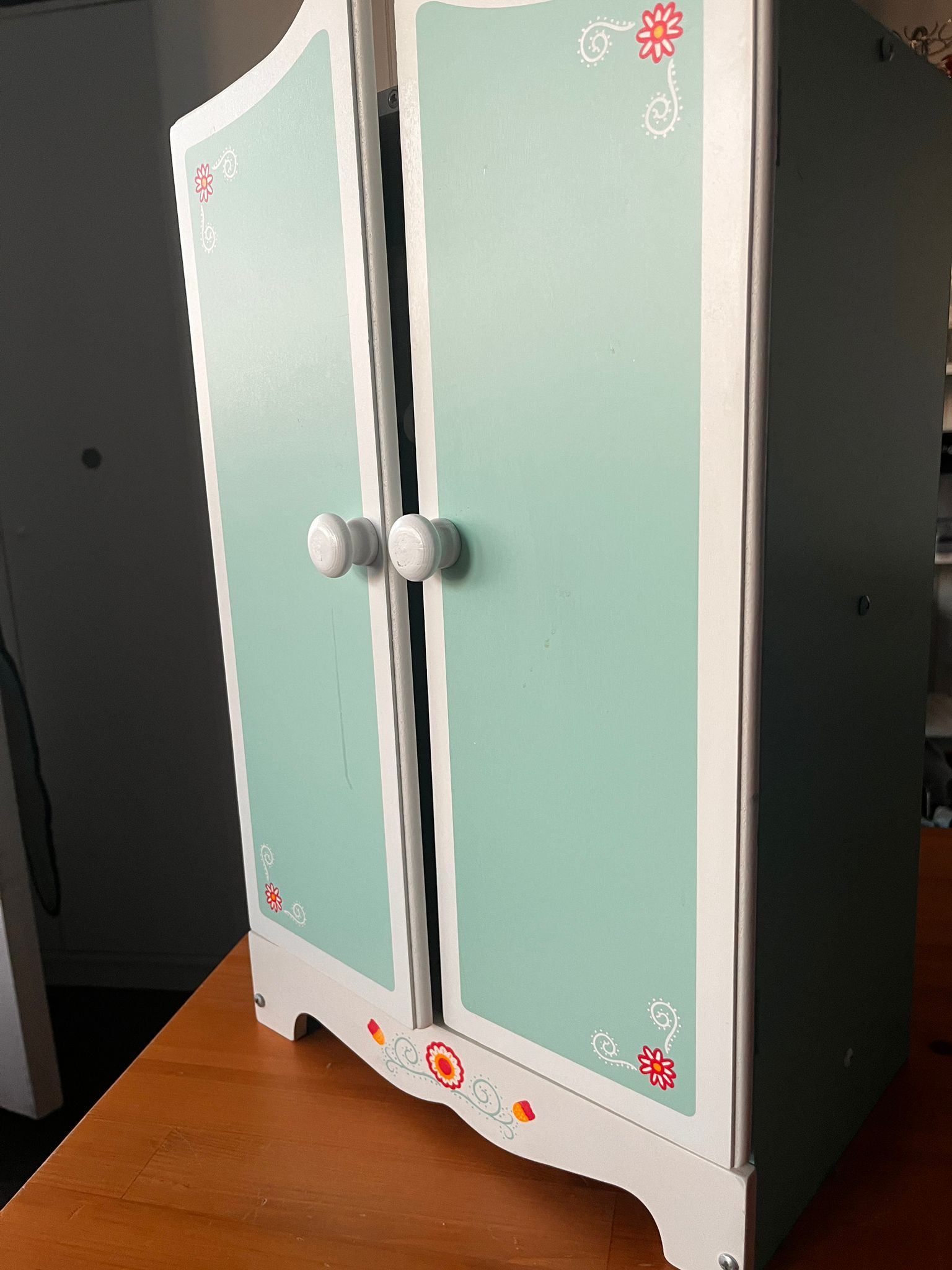 Doll Closet