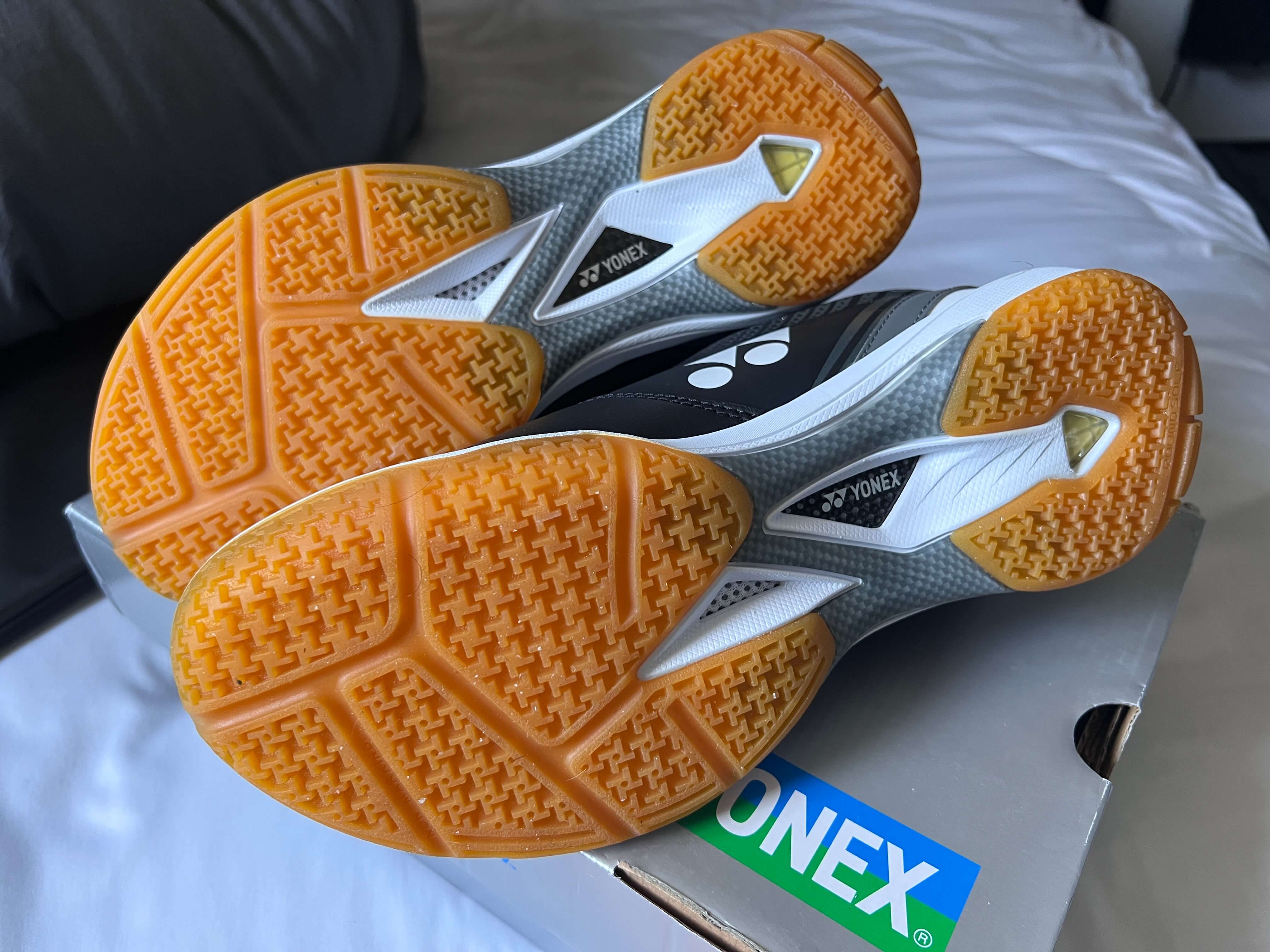 Mens Indoor Court Shoes - Black 8.5 - Badminton Yonex - photo 2