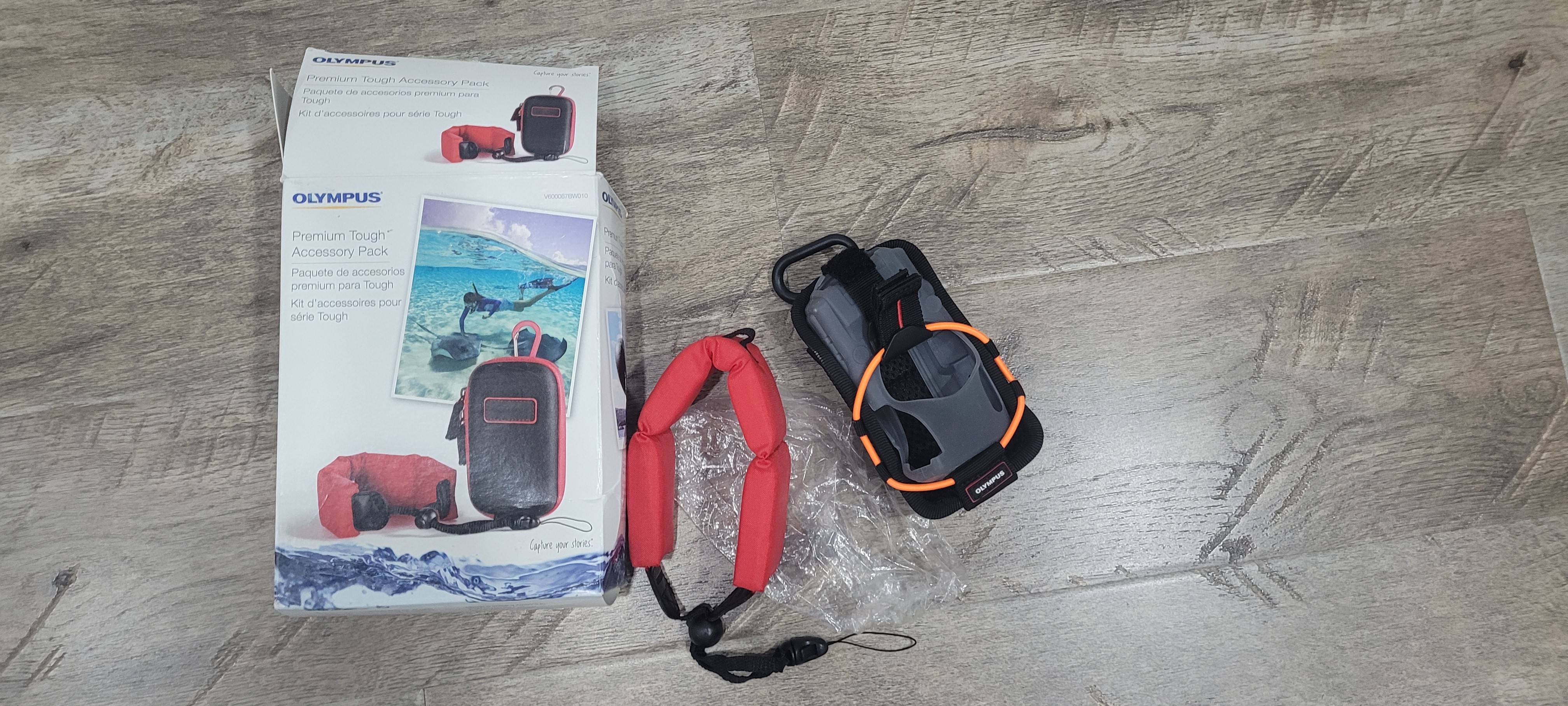 Olympus Stylus TG-4 Waterproof Camera – Org Box + Accessories - photo 4