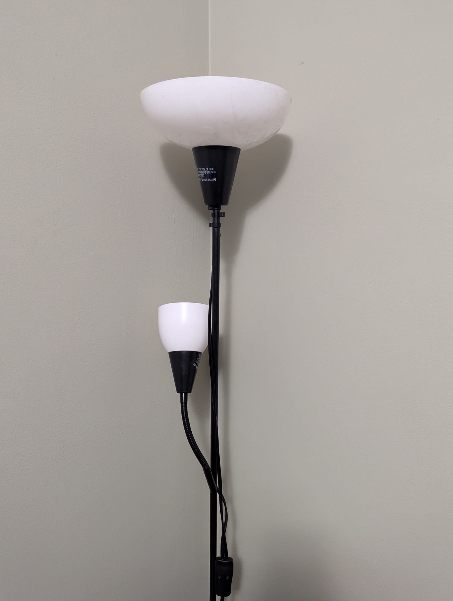 Lamp with 2 bulbs new