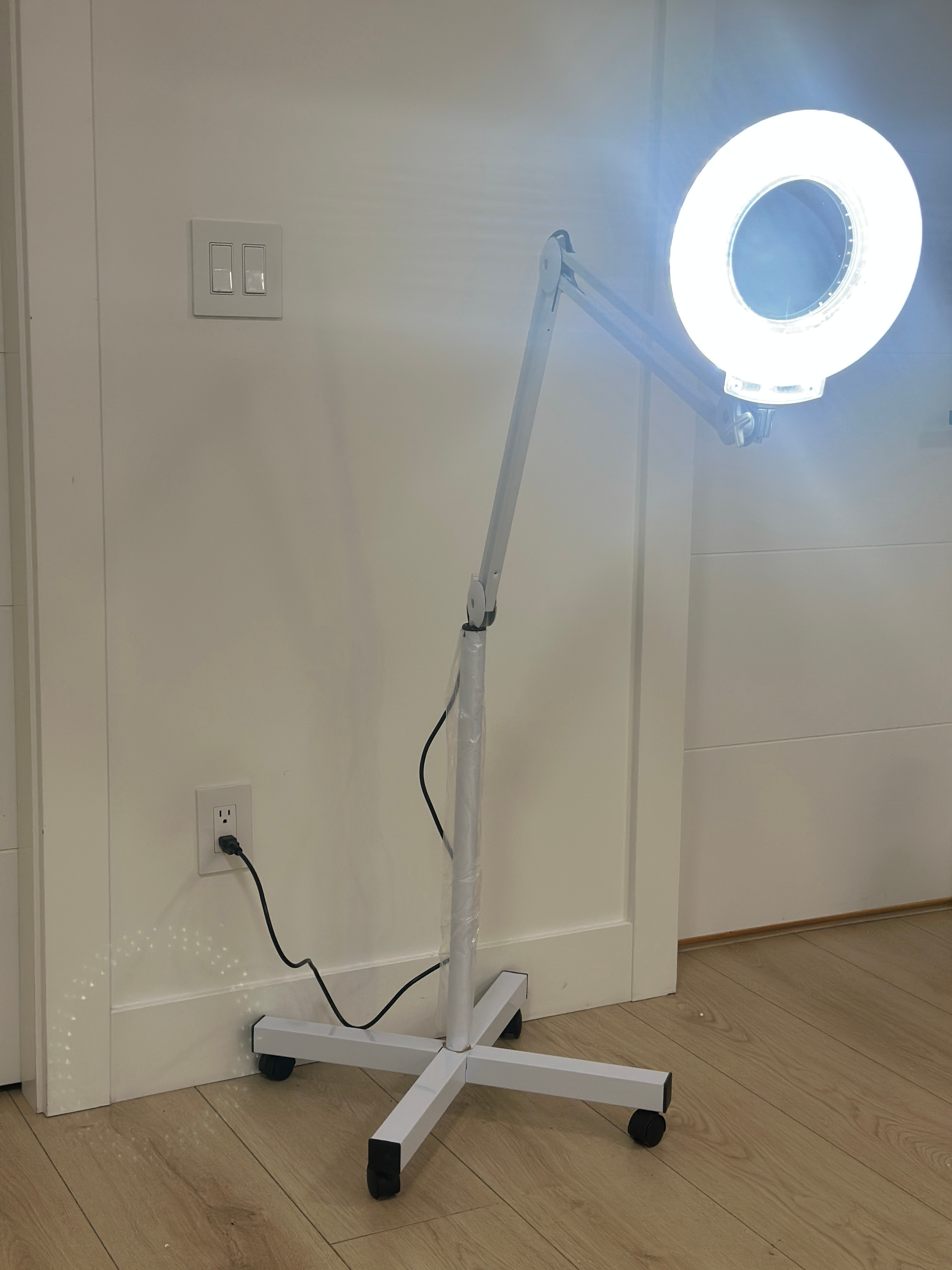 41Pcs UV Magnifying Lamps(single and bulk orders accepted)
