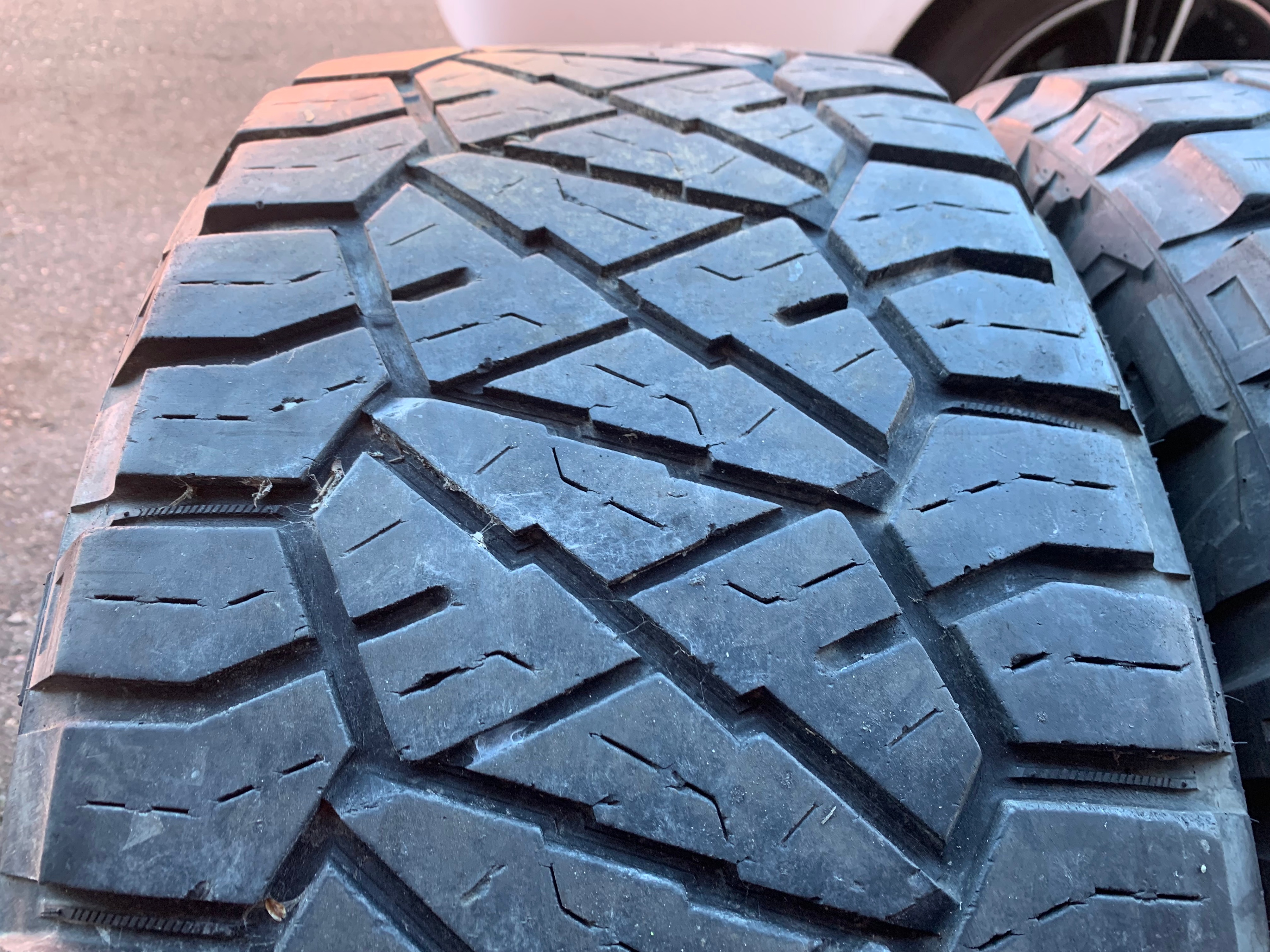 PAIR of LT 37X13.50R22 128Q 12PR Nitto Ridge Grappler 45/50% - photo 2