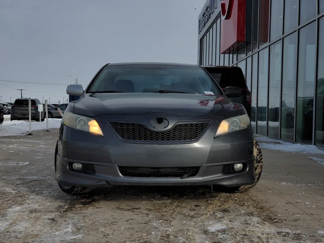 2009 Toyota Camry - photo 2