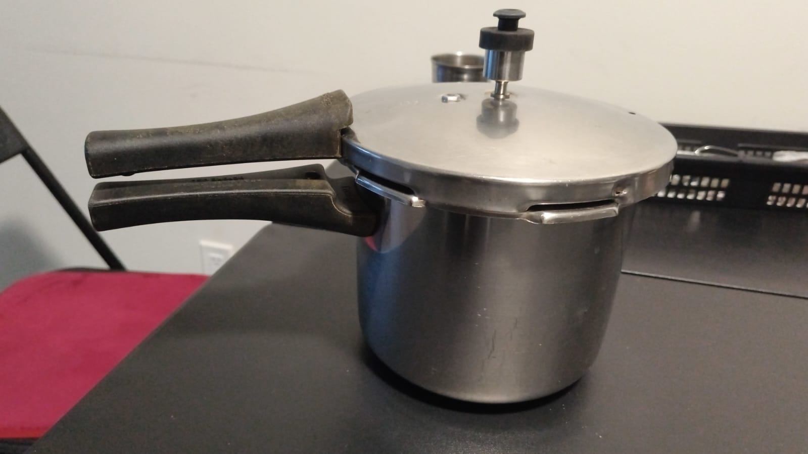 Steel 3L Pressure Cooker - photo 2