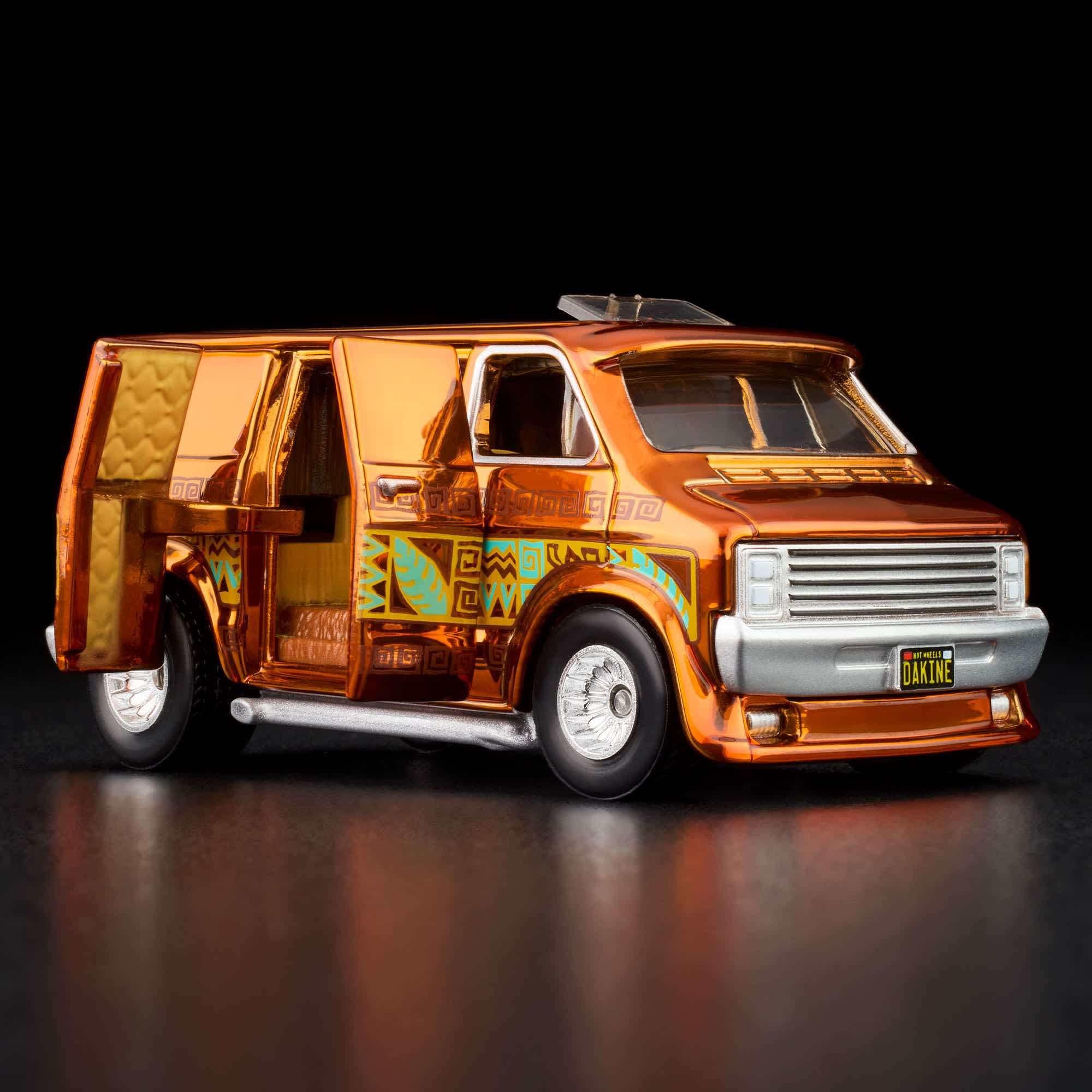 RLC Exclusive ‘70s Dodge Tradesman Van - photo 3