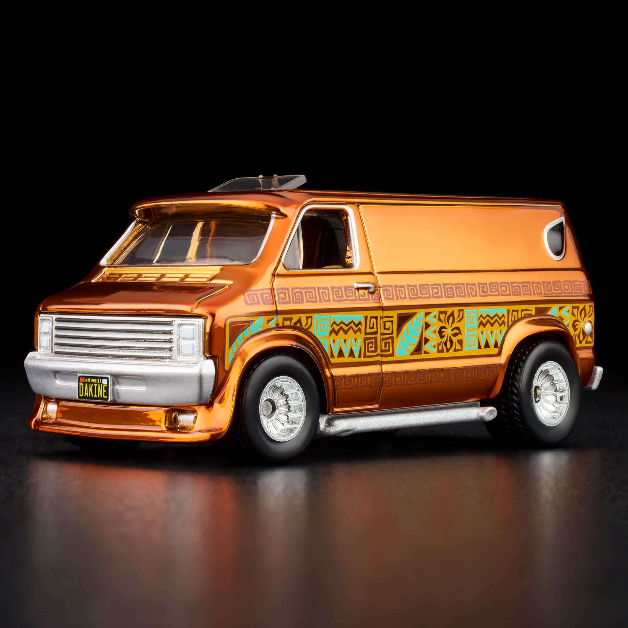 RLC Exclusive ‘70s Dodge Tradesman Van - photo 4