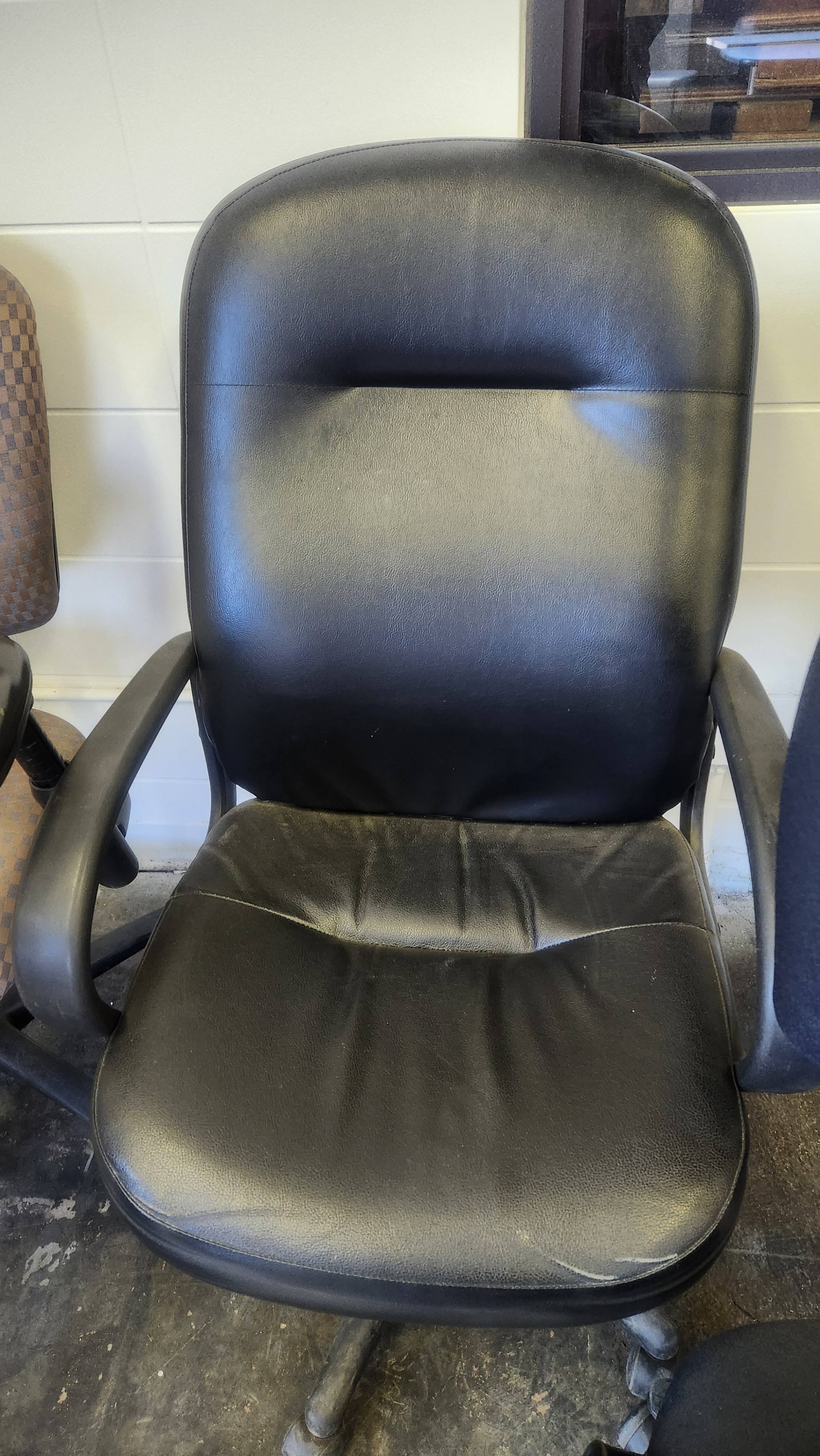 Office Chairs - photo 5