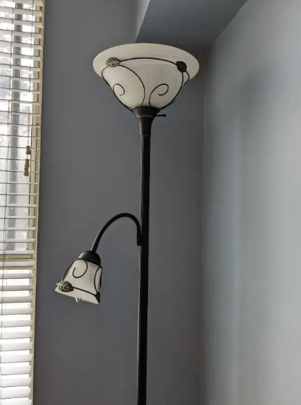 Floor Lamp with Two Lights - photo 4