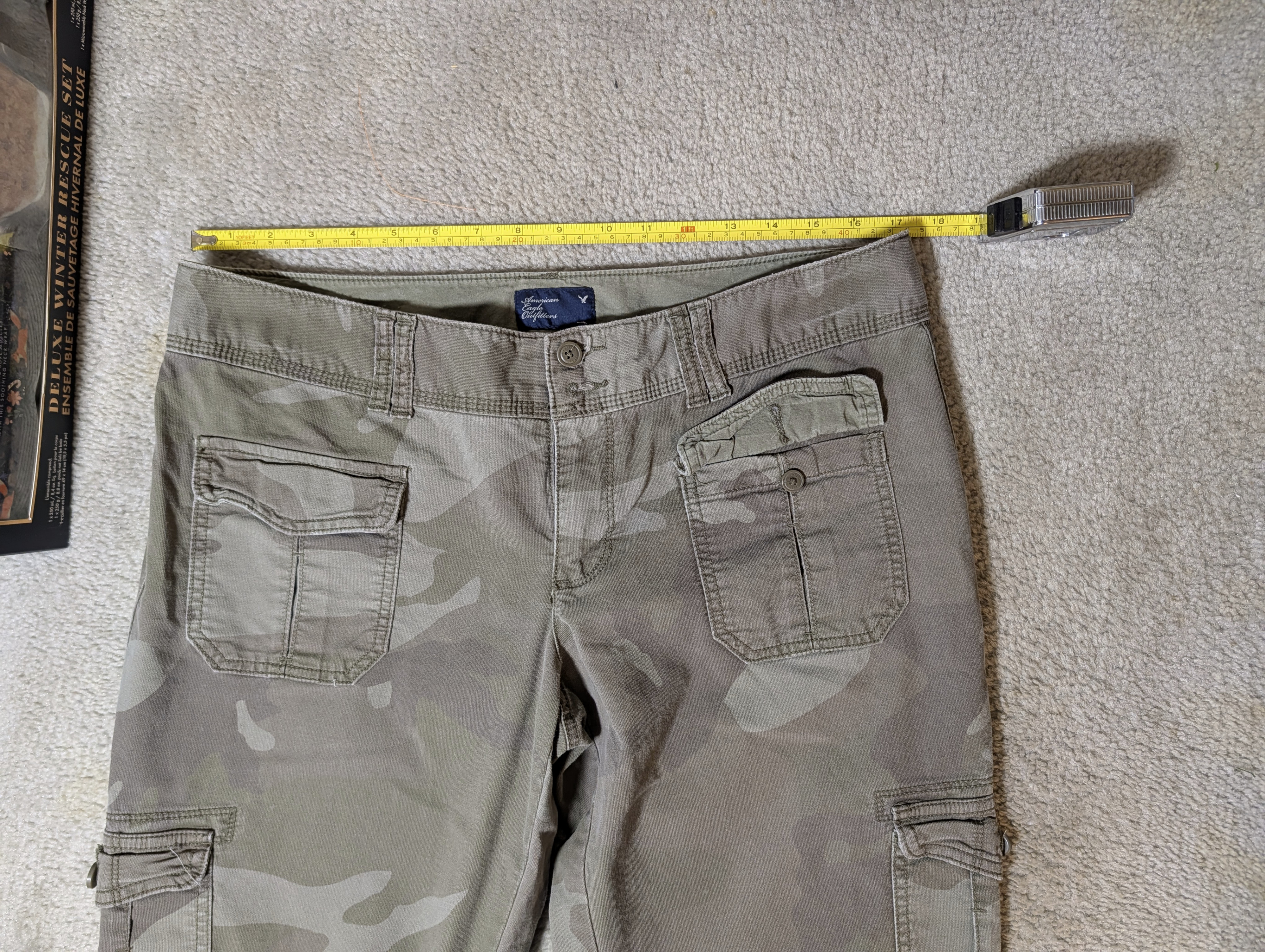 American Eagle Women's Camo Print Cargo Pants - photo 3