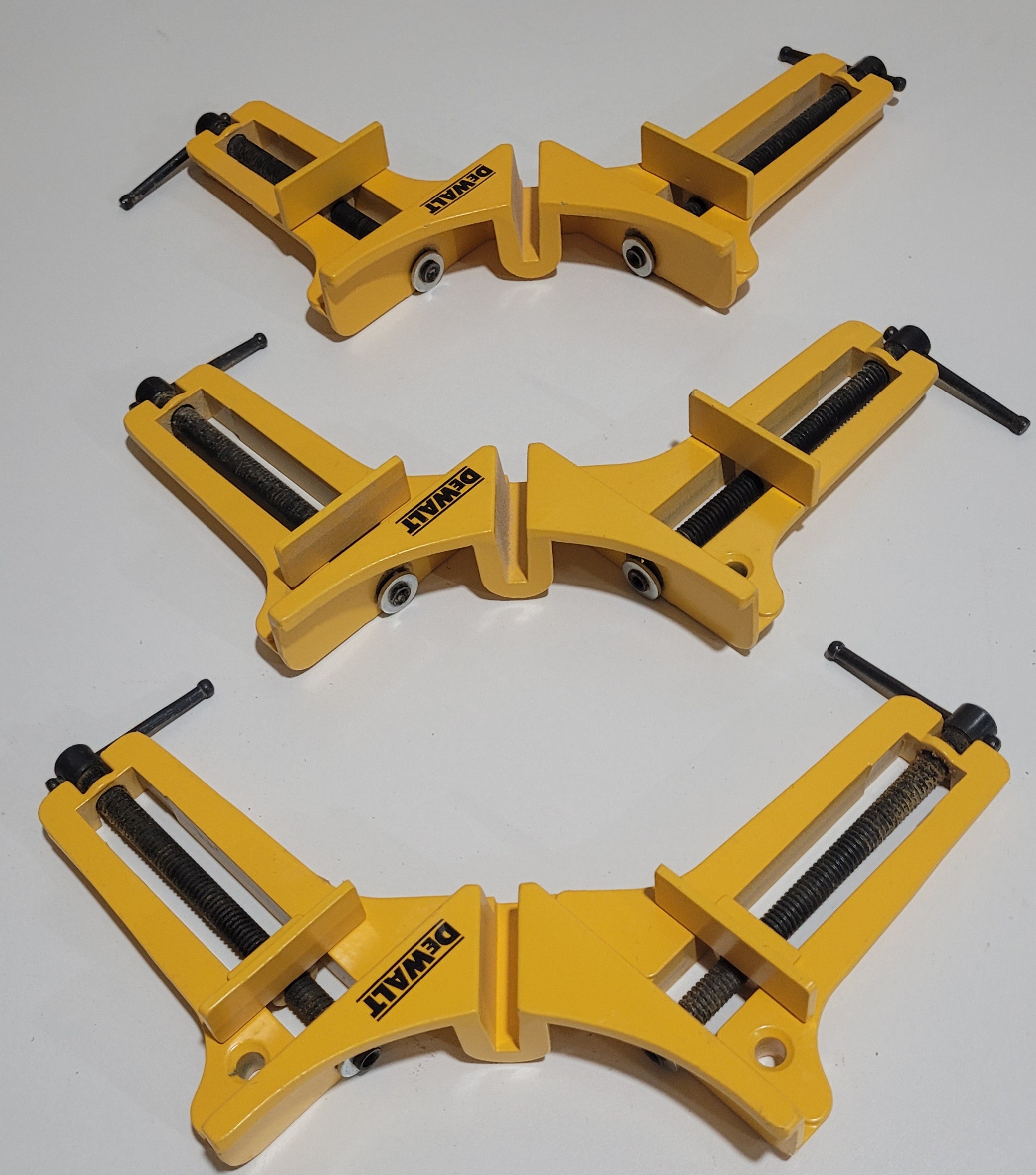 Kit Clamping 90° 12 pieces.