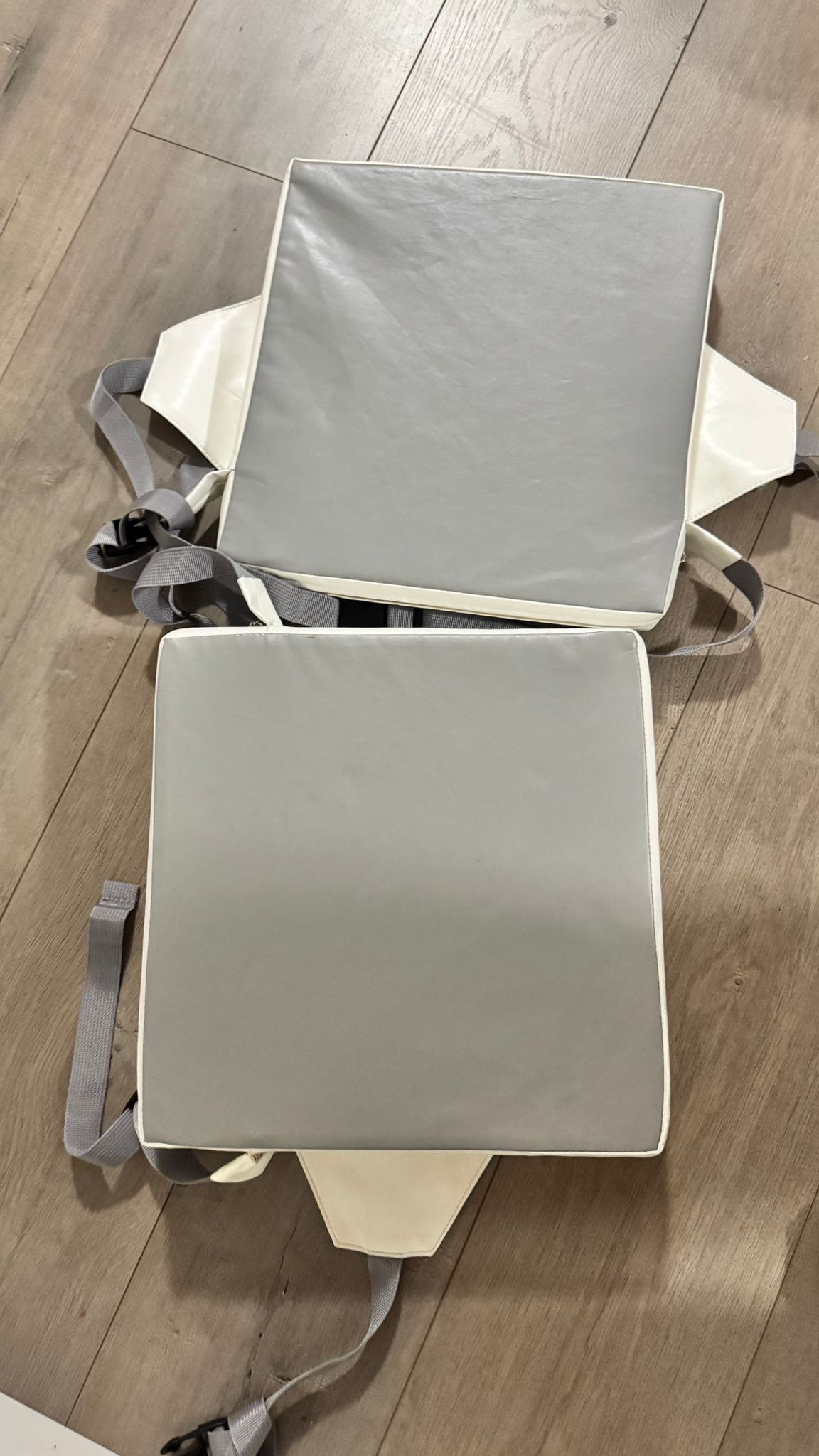 Portable Baby Booster Seat - Grey and Yellow - photo 2