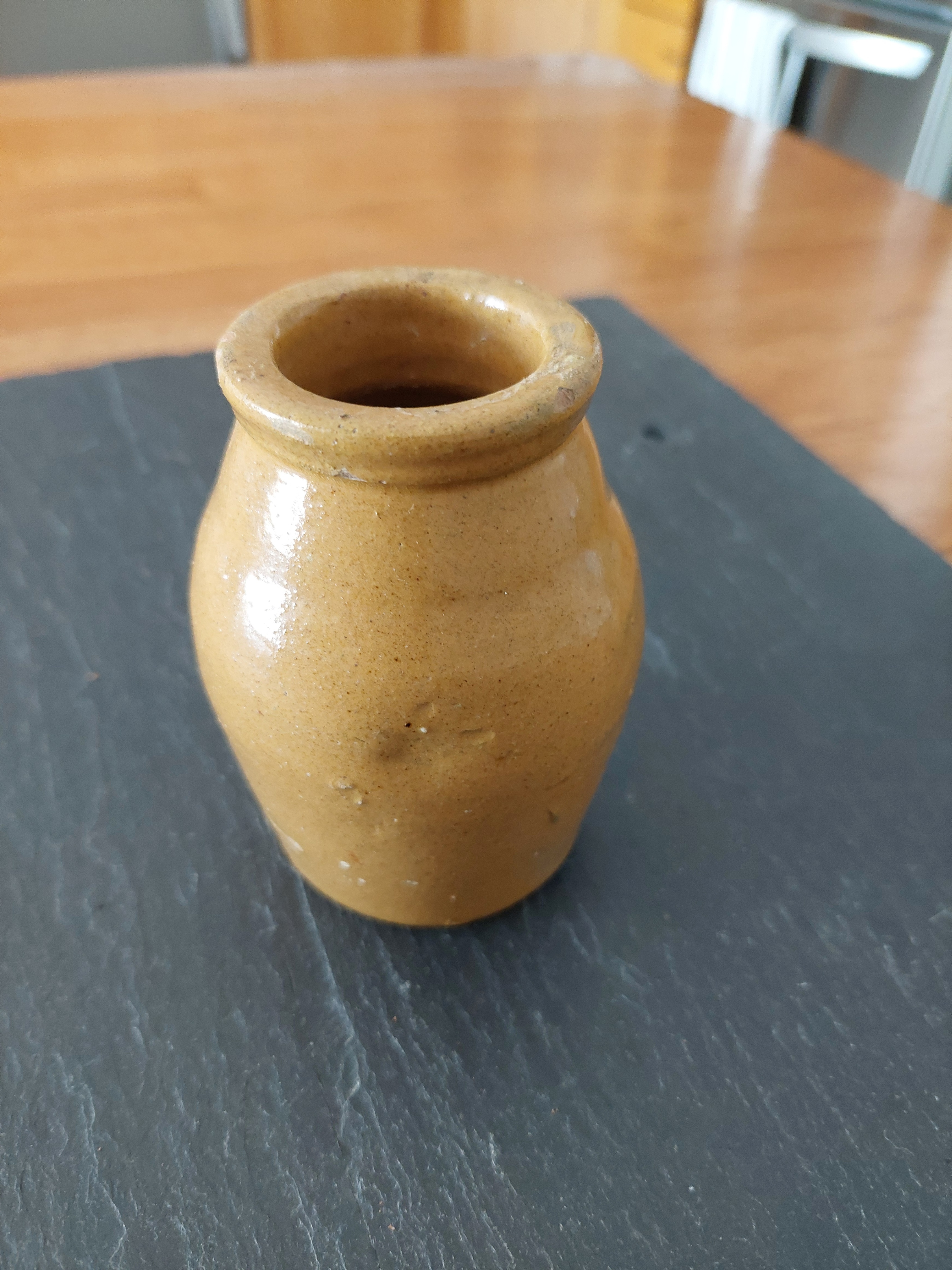 Small Ceramic Jar - photo 3